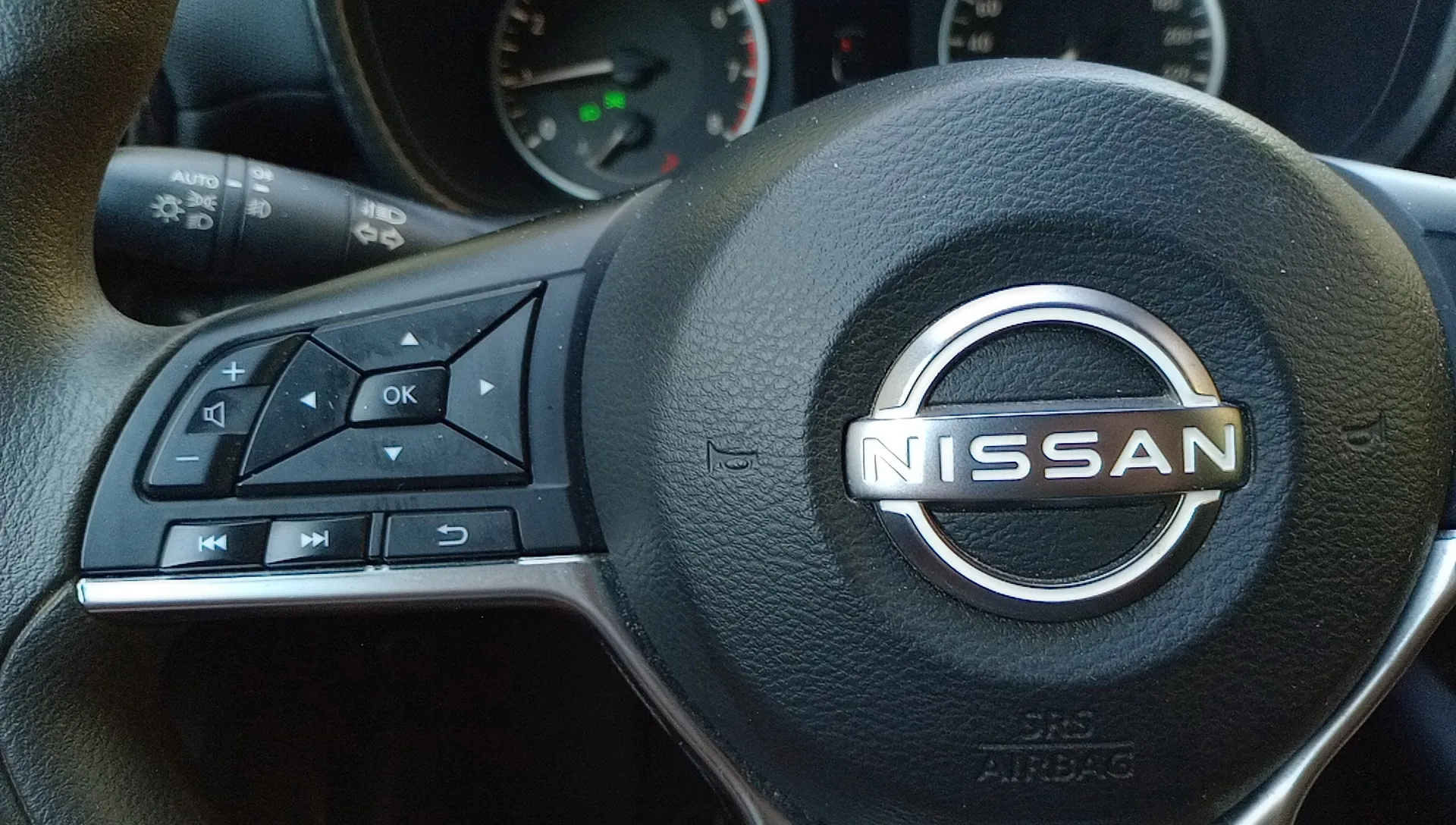 Nissan Juke DIG-T Acenta - foto 11
