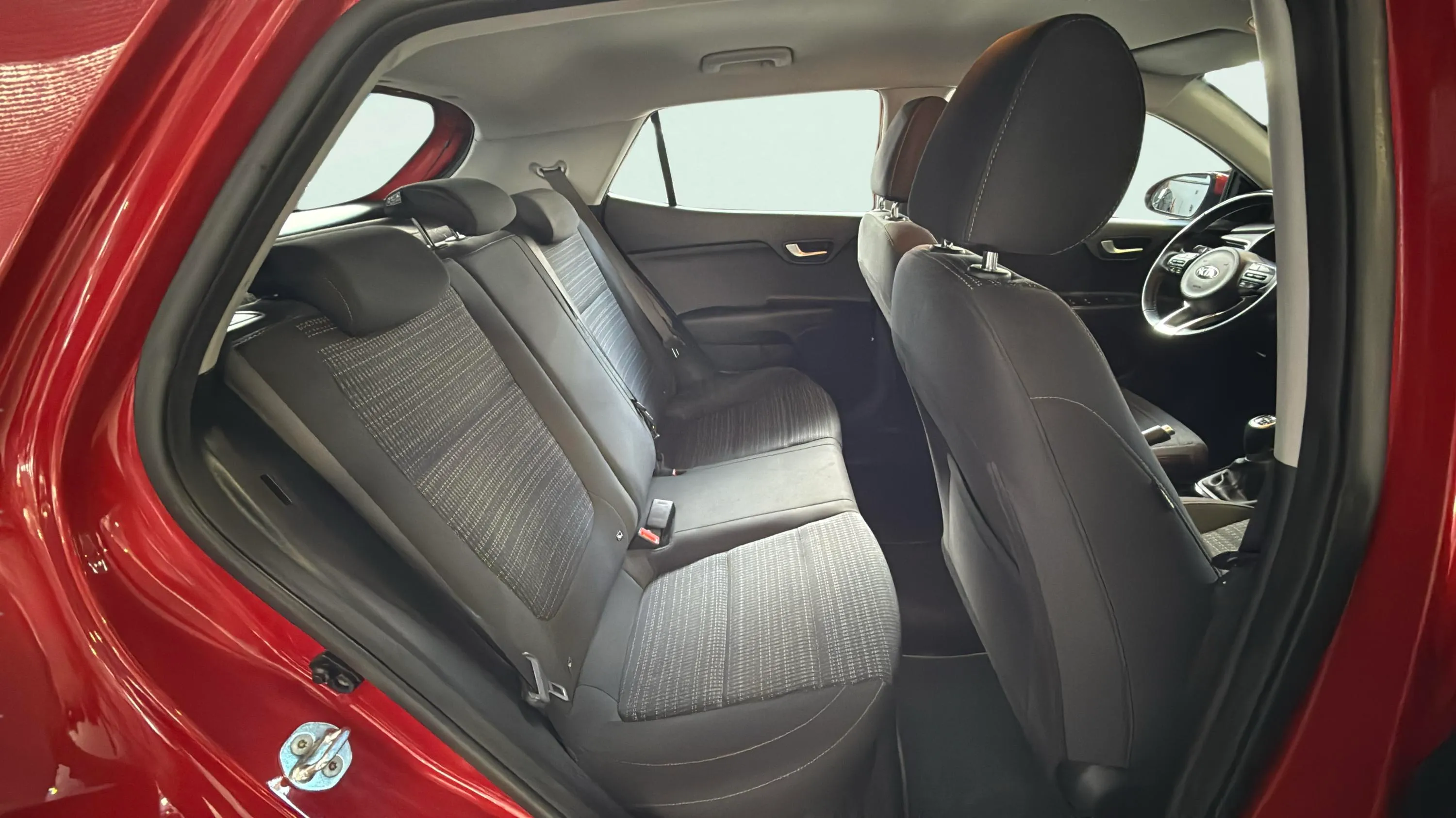 Kia Stonic 1.0 T-GDi MHEV iMT Drive - foto 18