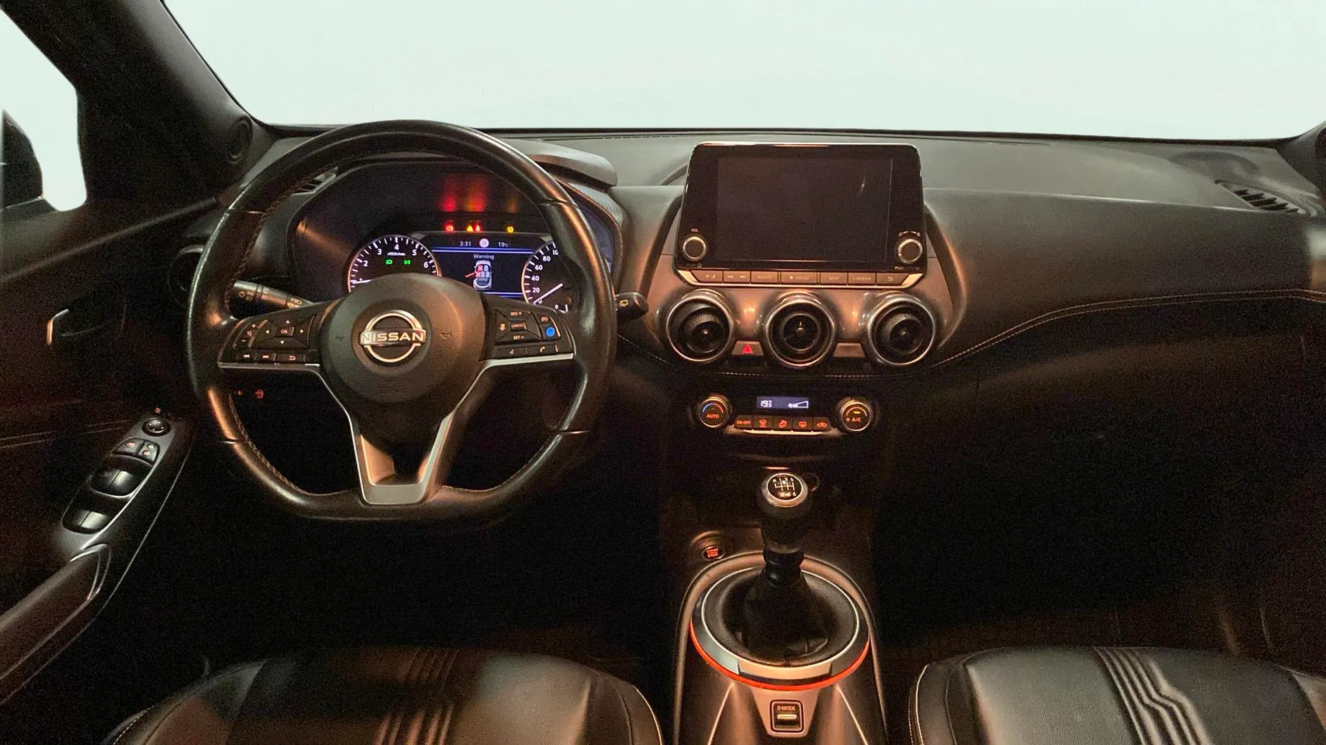 Nissan Juke DIG-T Tekna - foto 12