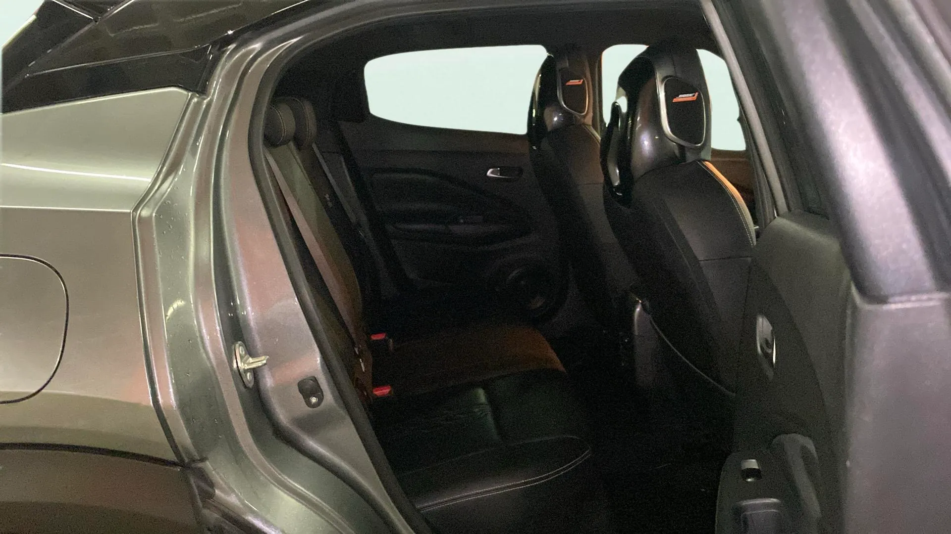 Nissan Juke DIG-T Tekna - foto 24