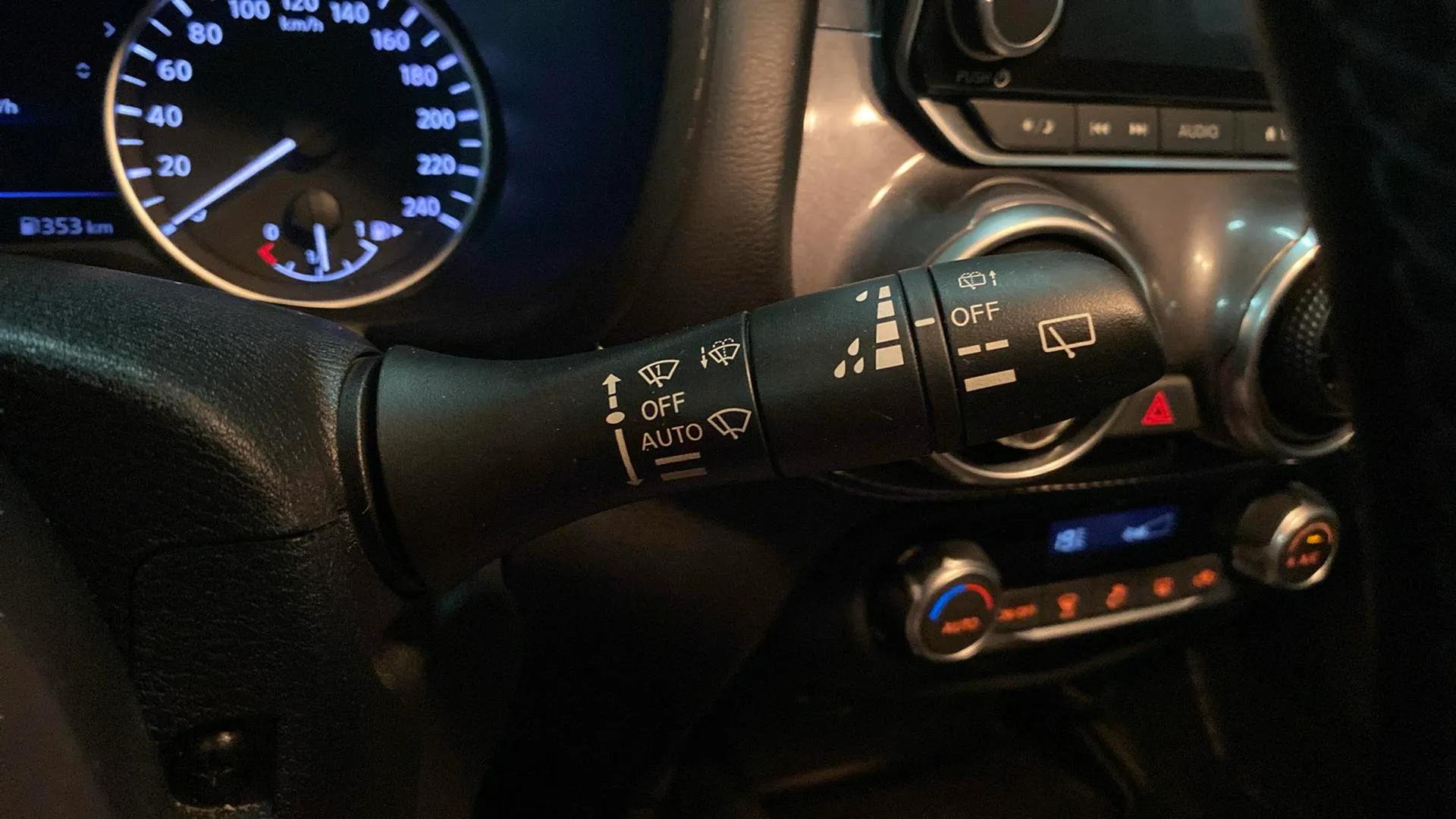 Nissan Juke DIG-T Tekna - foto 17