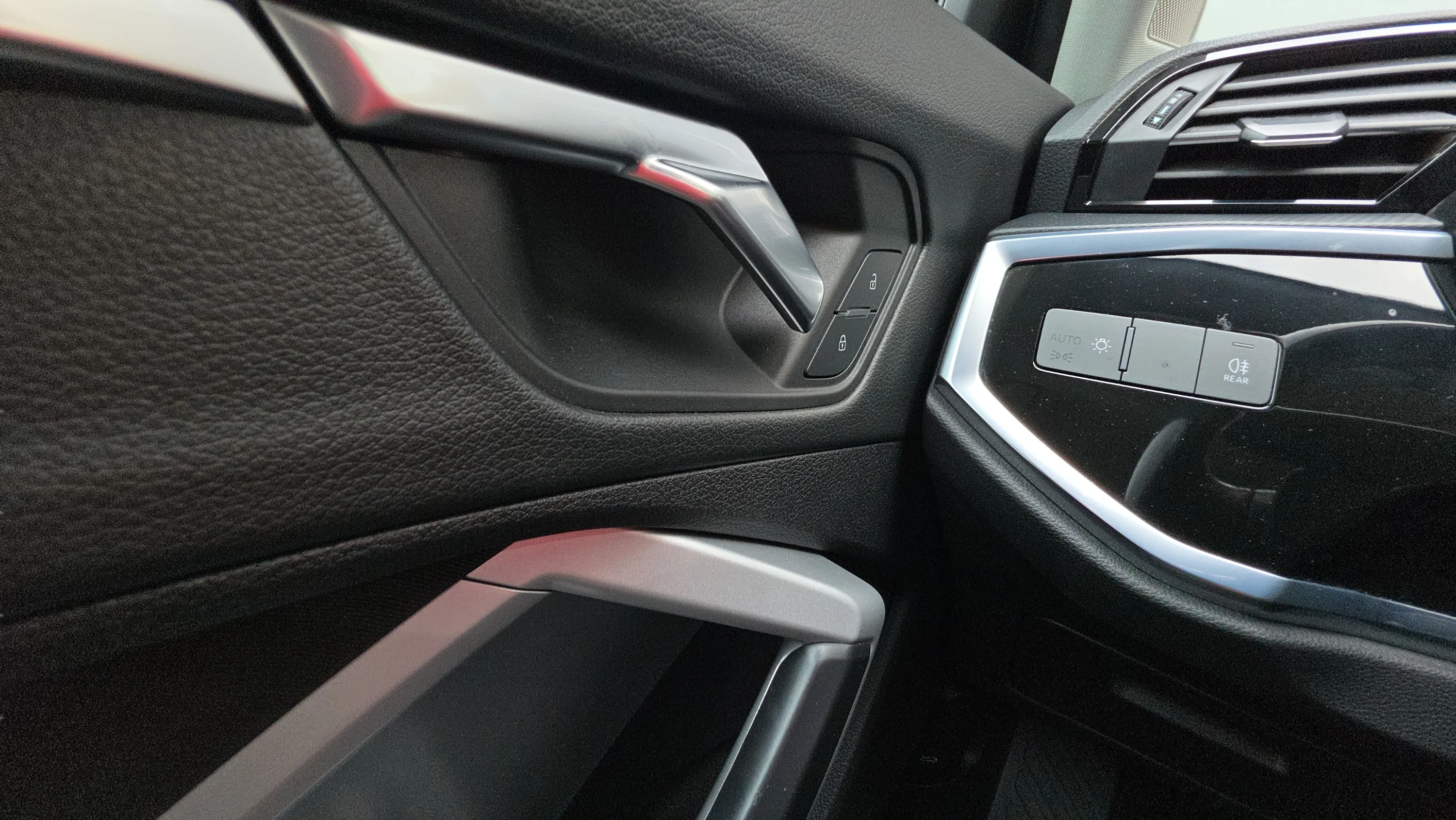 Audi Q3 35 TDI S tronic - foto 24