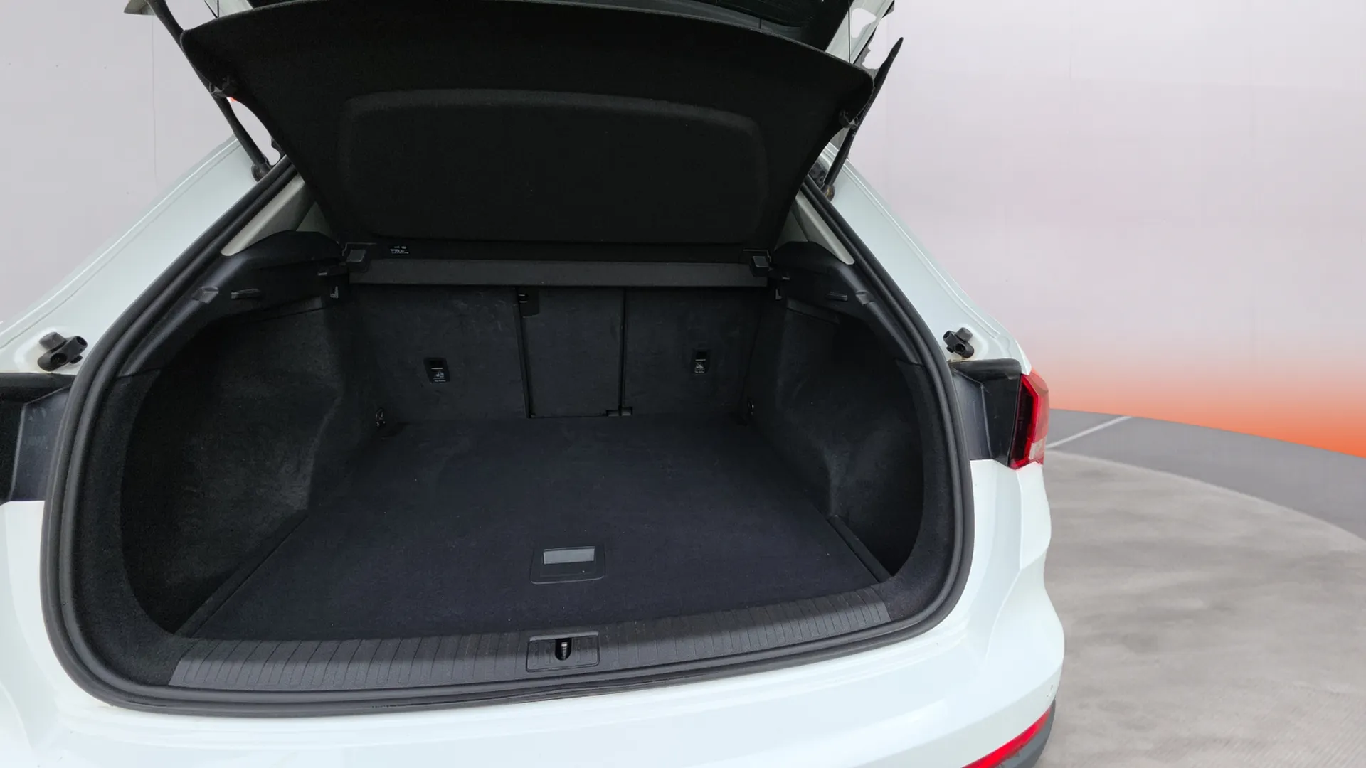 Audi Q3 35 TDI S tronic - foto 9