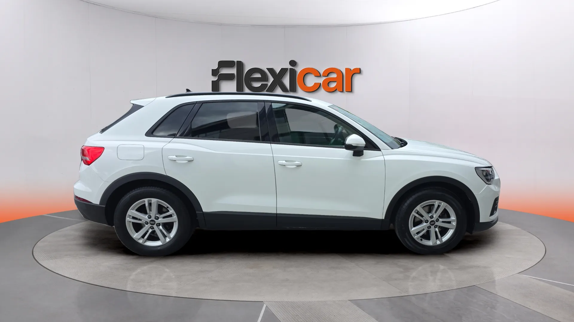 Audi Q3 35 TDI S tronic - foto 4