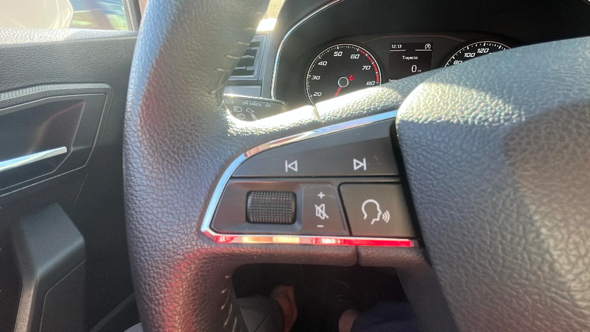 SEAT Ibiza 1.0 MPI Reference Business - foto 13