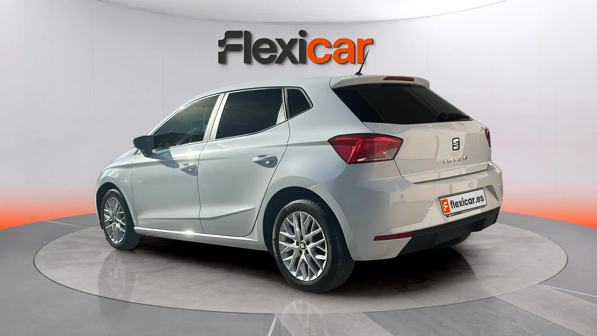 SEAT Ibiza 1.0 MPI Reference Business - foto 5