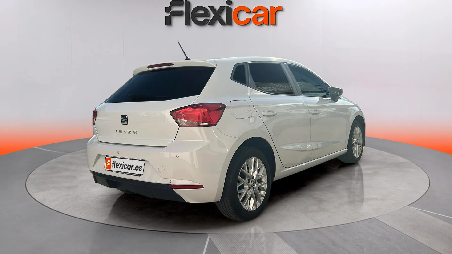 SEAT Ibiza 1.0 MPI Reference Business - foto 7
