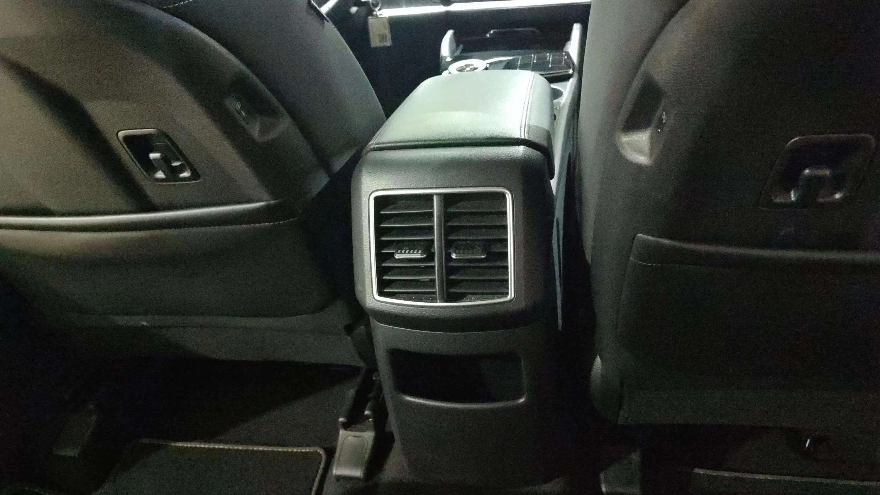 Kia Sportage 1.6 T-GDi HEV Drive 4x2 - foto 25