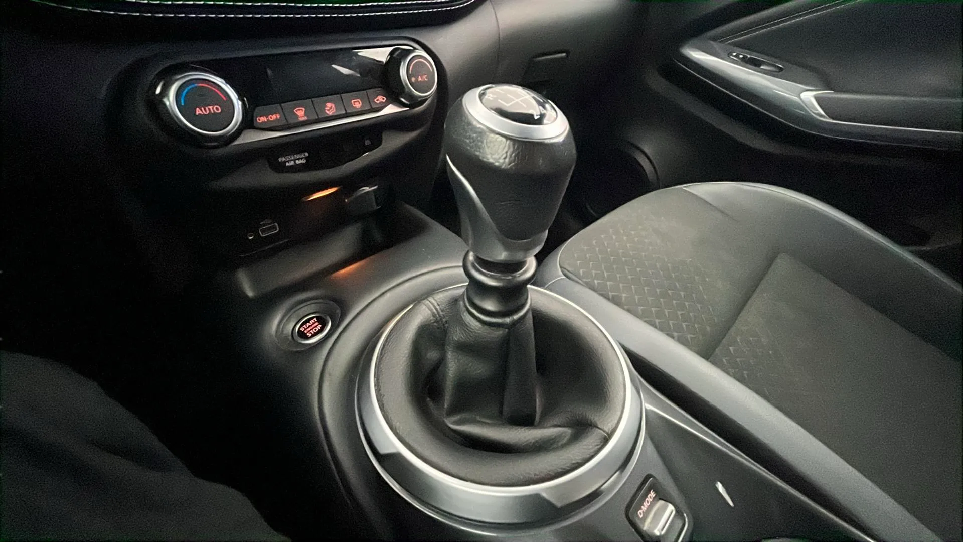 Nissan Juke DIG-T N-Design Black - foto 25