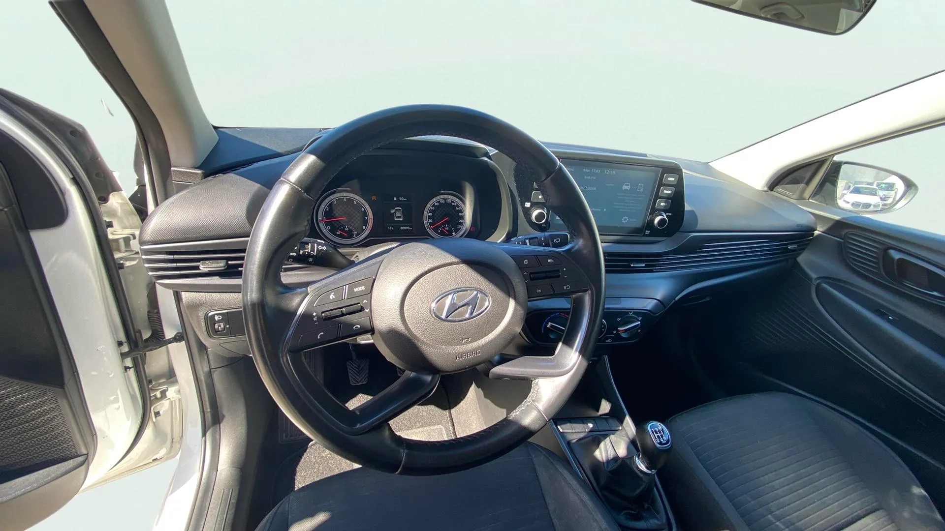Hyundai i20 1.2 MPI SLX - foto 11
