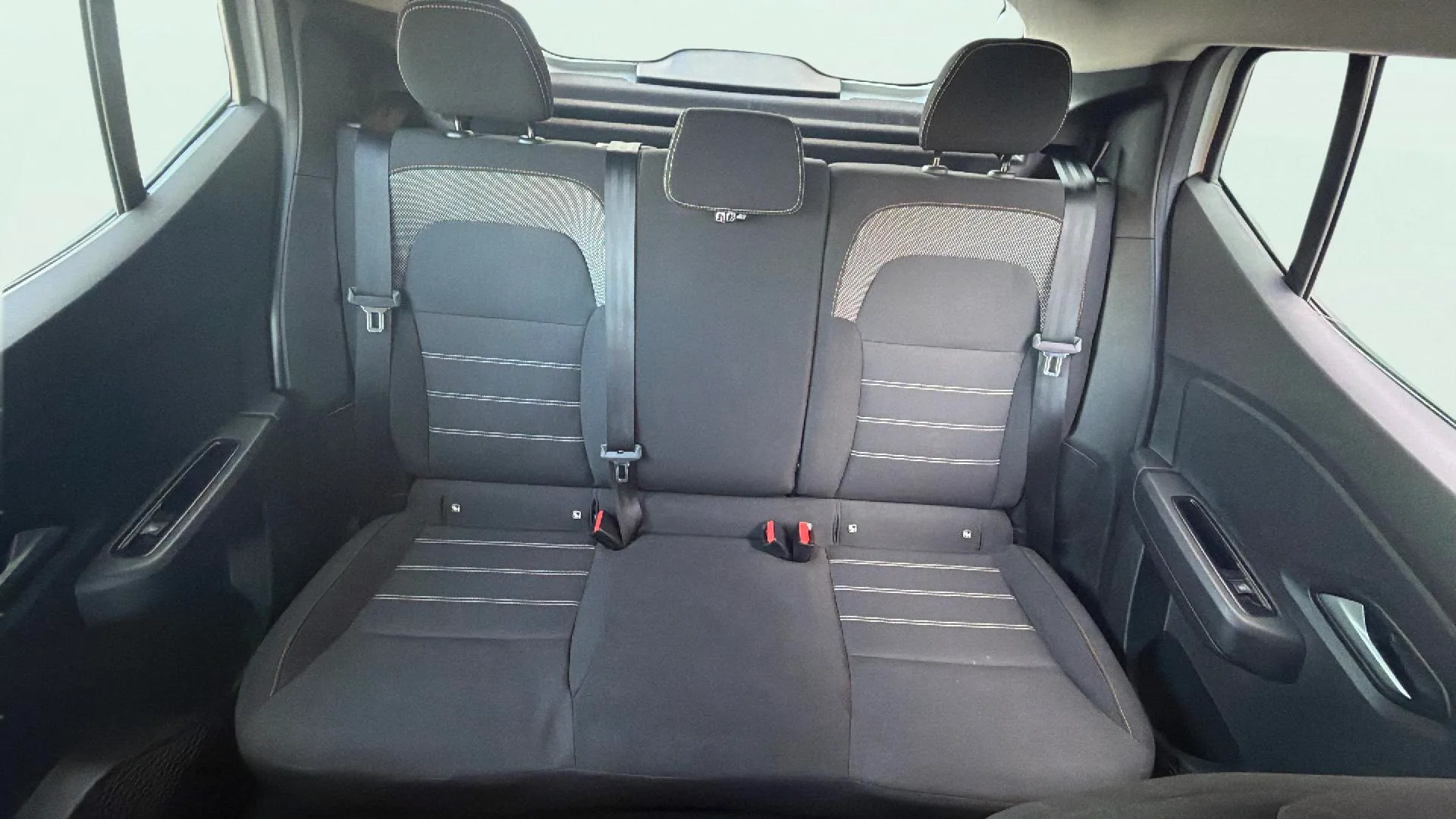 Dacia Sandero Expression TCe - foto 11