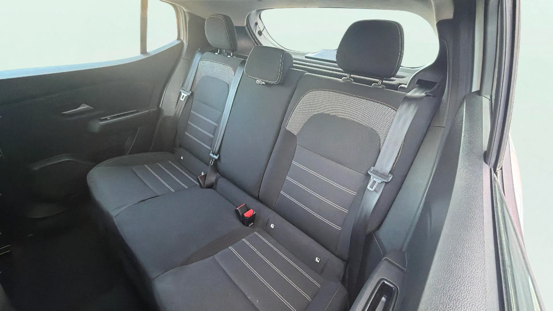 Dacia Sandero Expression TCe - foto 10