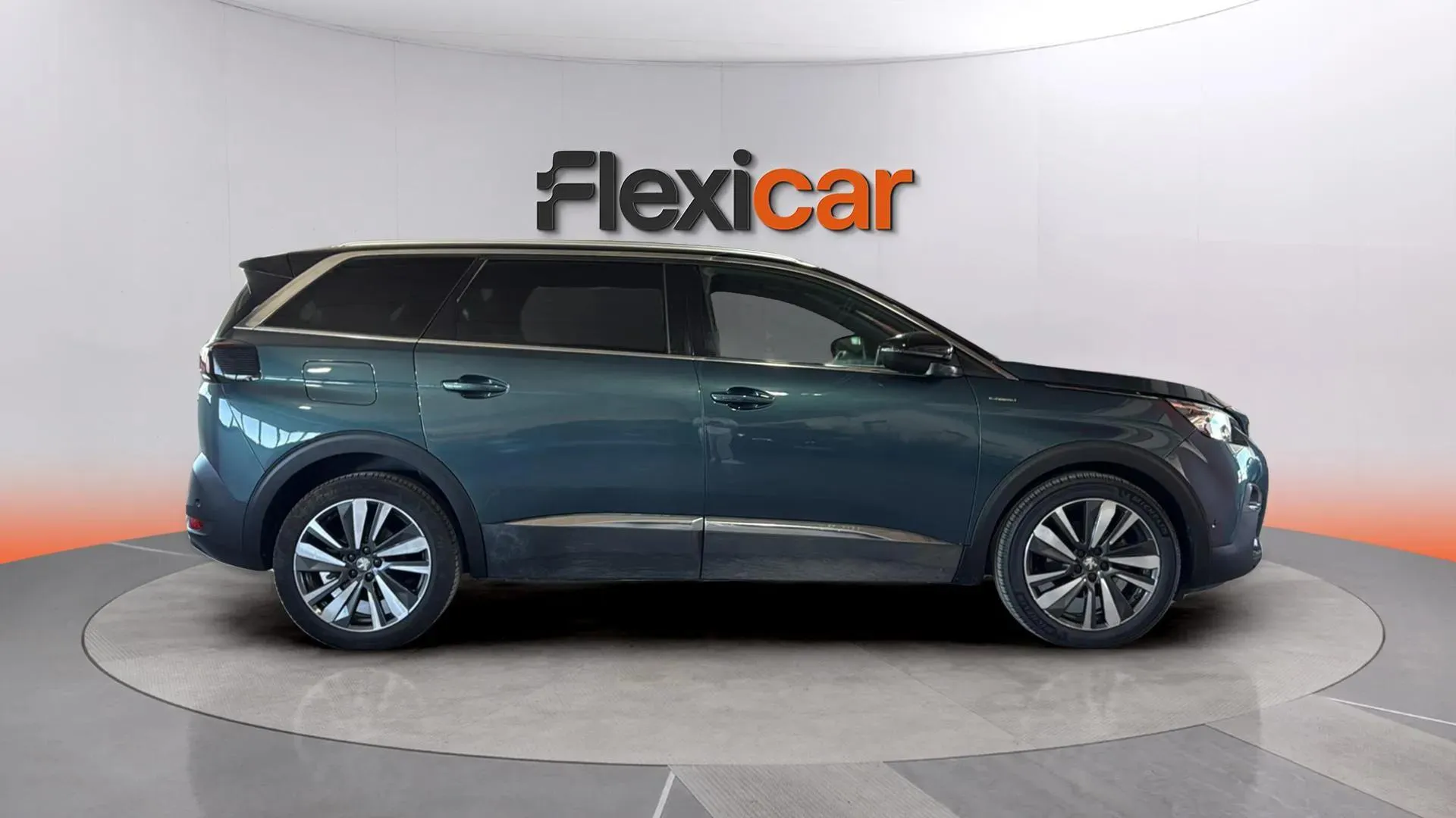 Peugeot 5008 GT-Line 1.2L PureTech EAT8 - foto 8