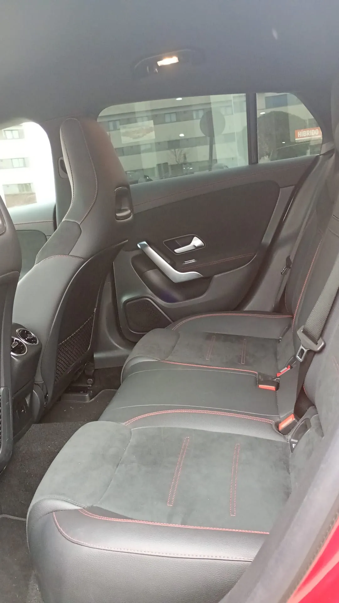 Mercedes-Benz CLA 220 D DCT Shooting Brake - foto 8