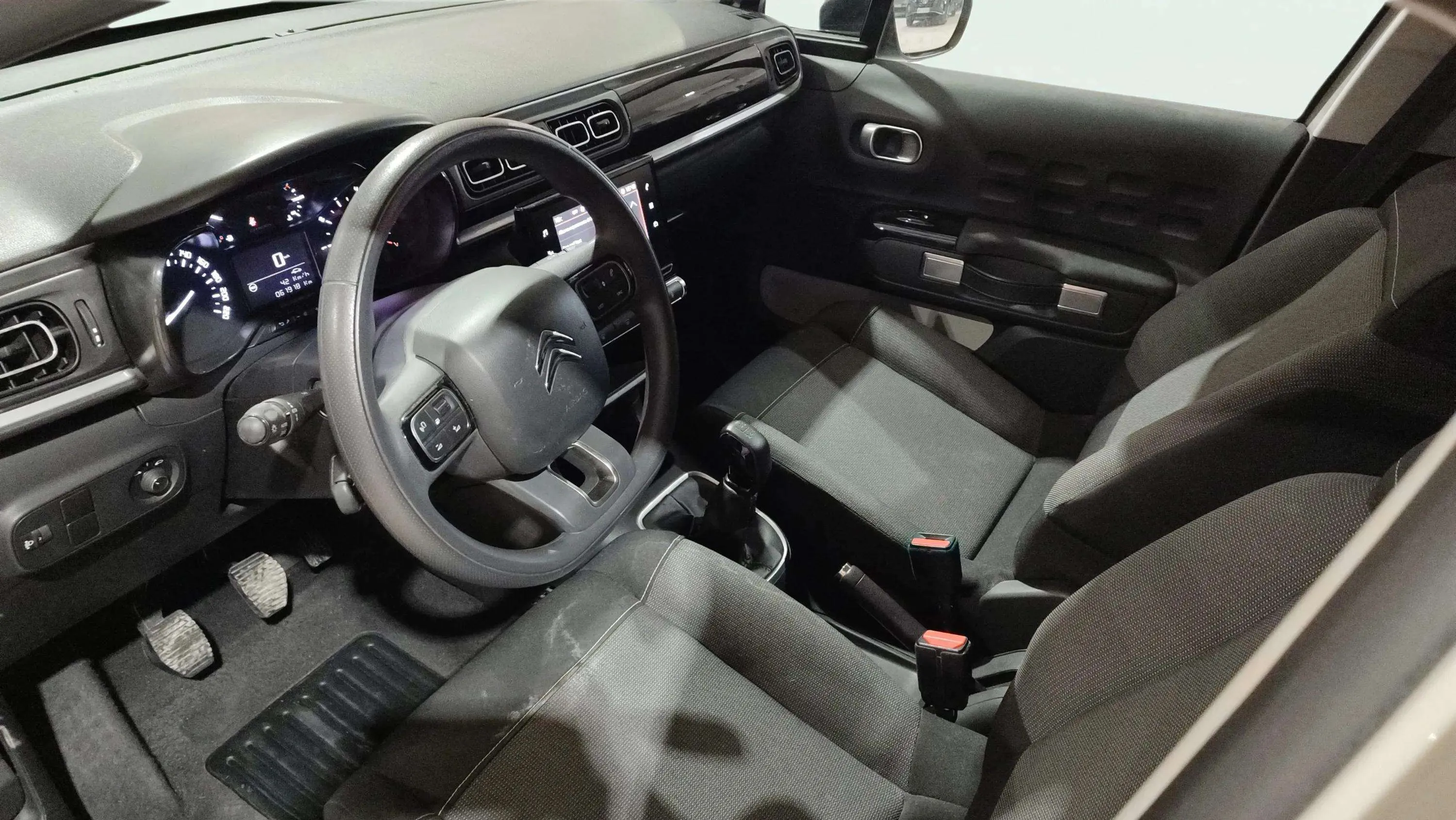 Citroën C3 PureTech Shine - foto 7