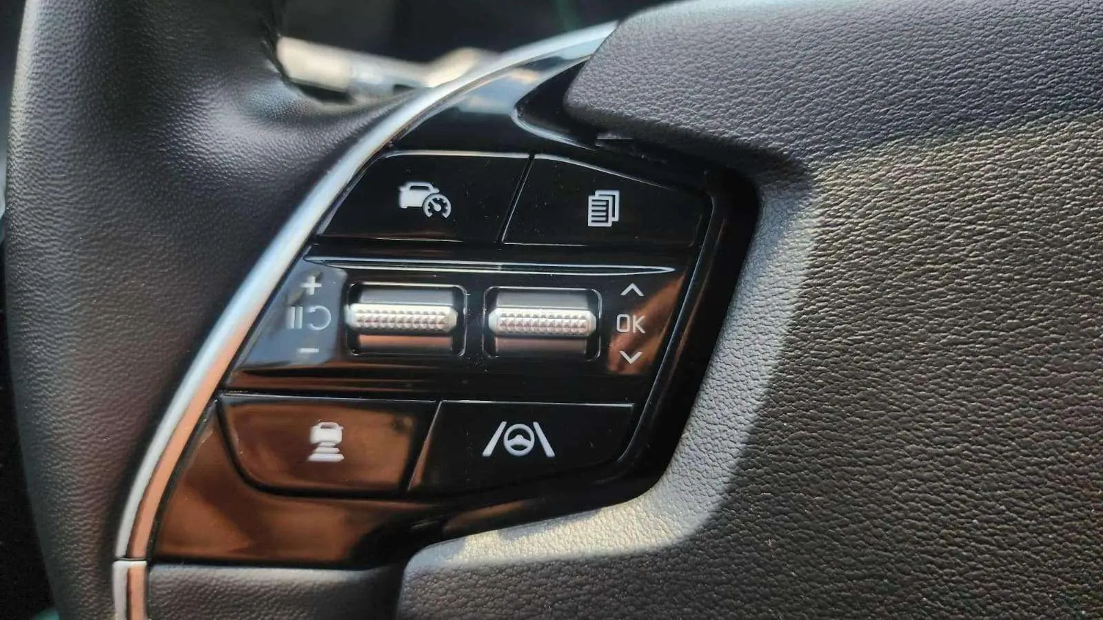 Kia Niro 1.6 GDi HEV Concept - foto 11