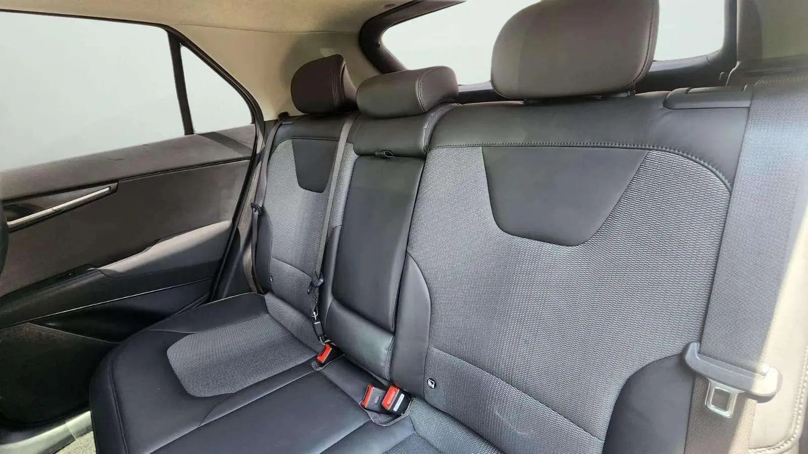Kia Niro 1.6 GDi HEV Concept - foto 24