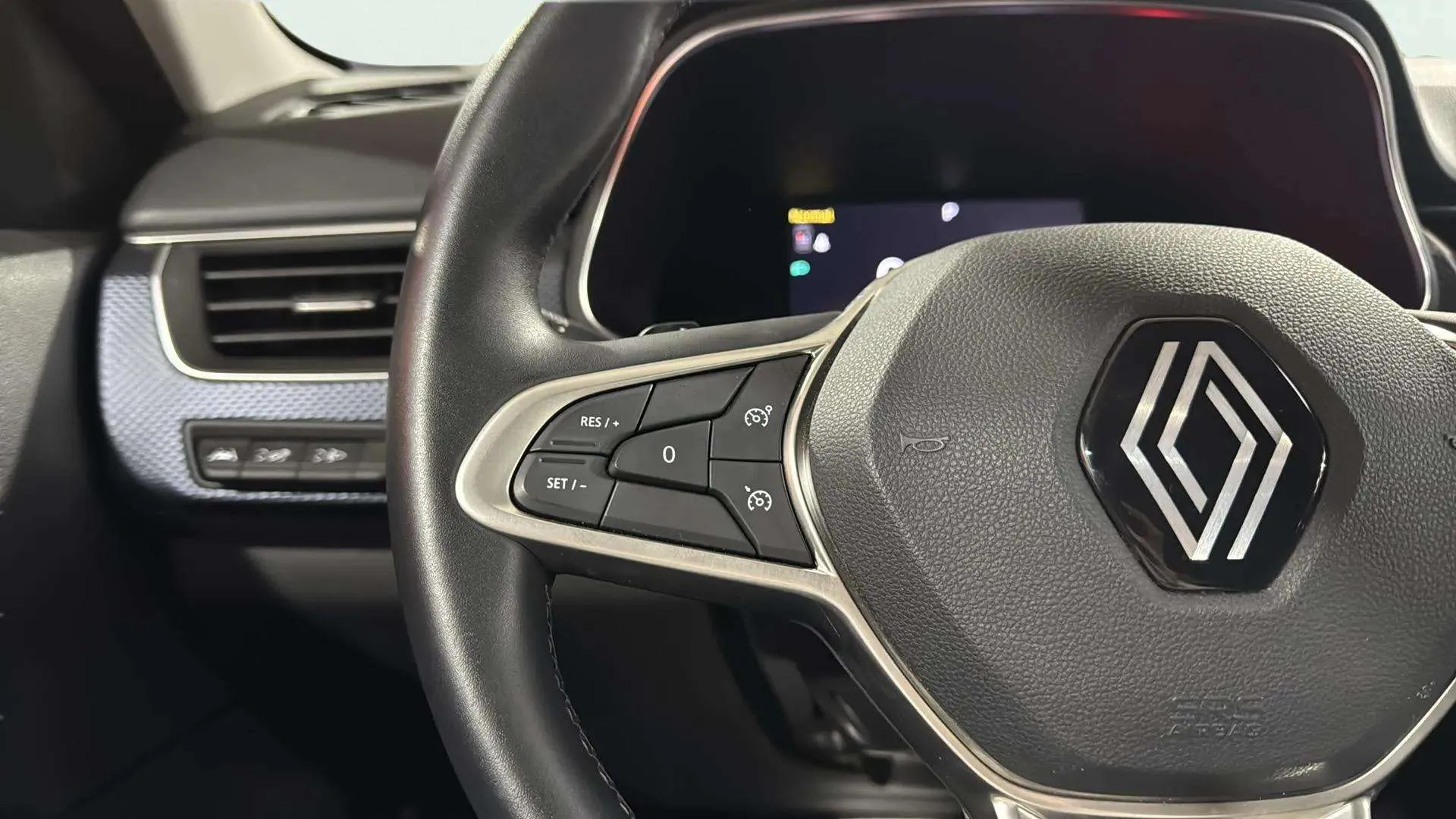 Renault Arkana Evolution TCe EDC mild hybr - foto 16