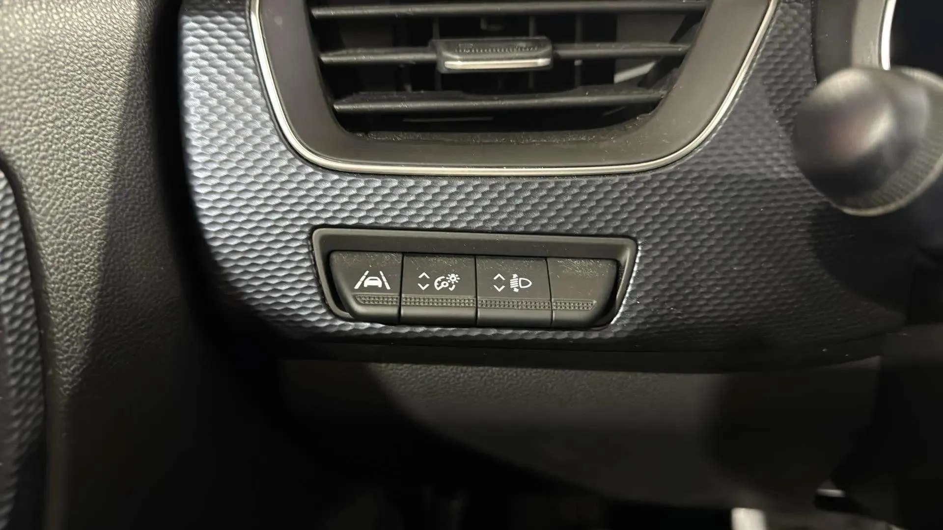Renault Arkana Evolution TCe EDC mild hybr - foto 19