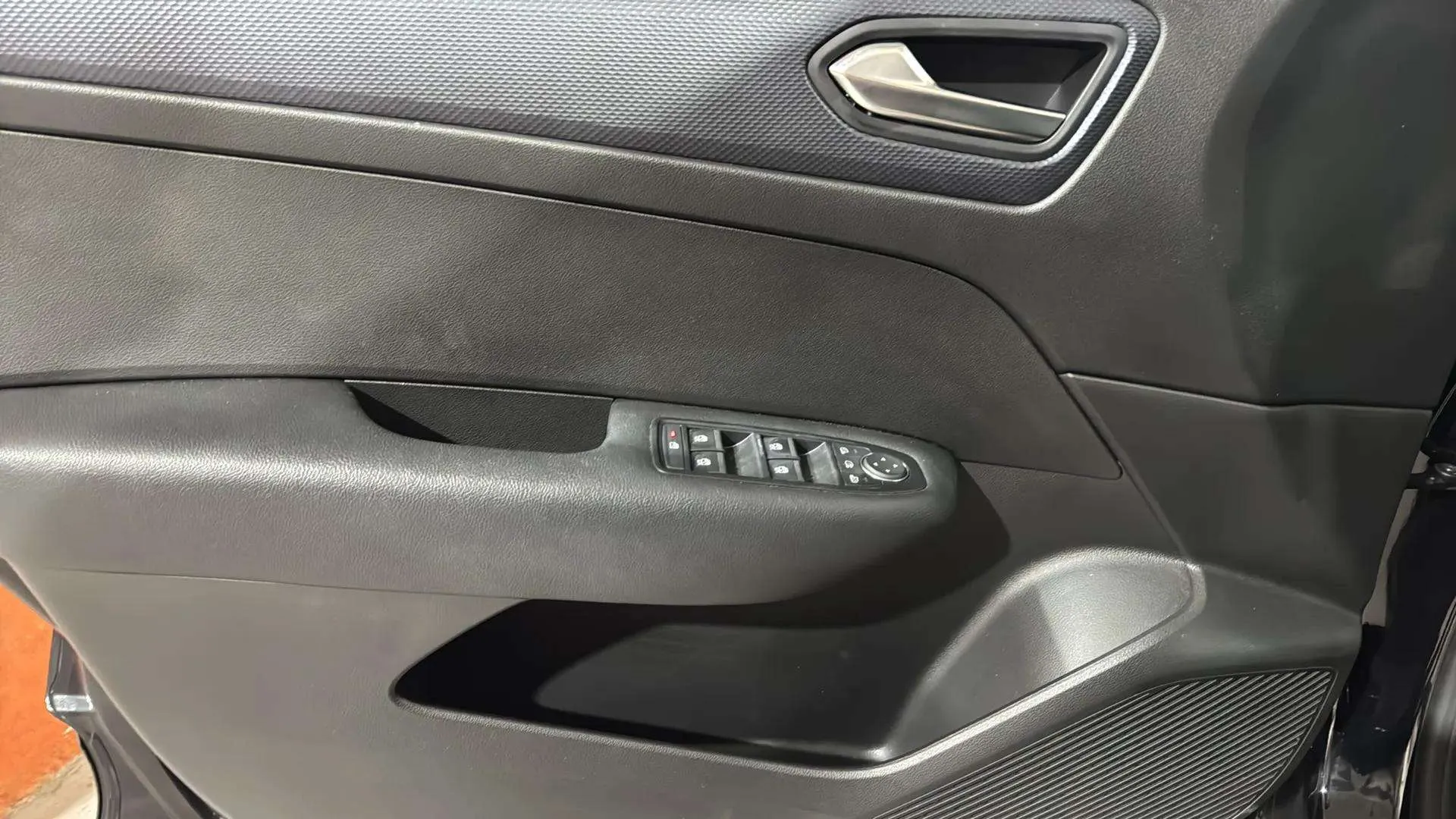 Renault Arkana Evolution TCe EDC mild hybr - foto 25