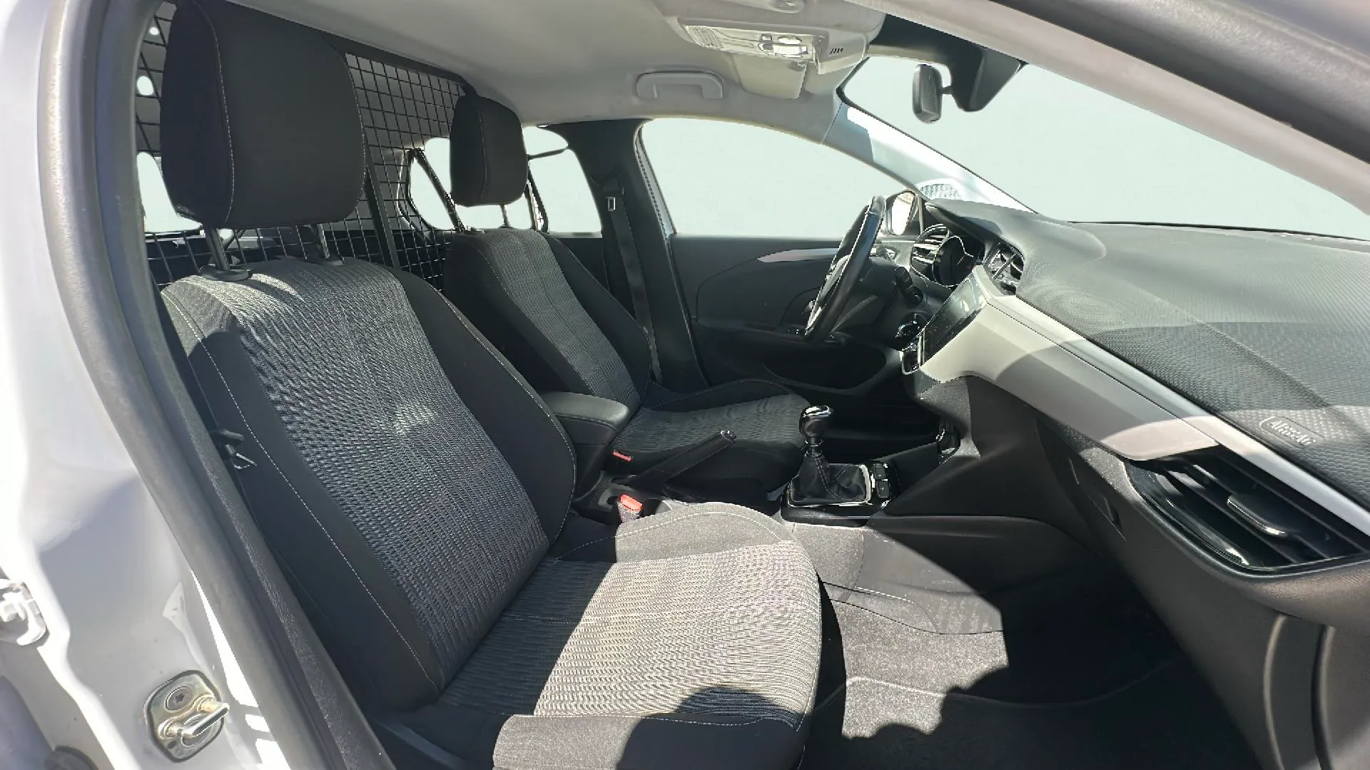 Opel Corsa 1.2T XHL Edition - foto 11