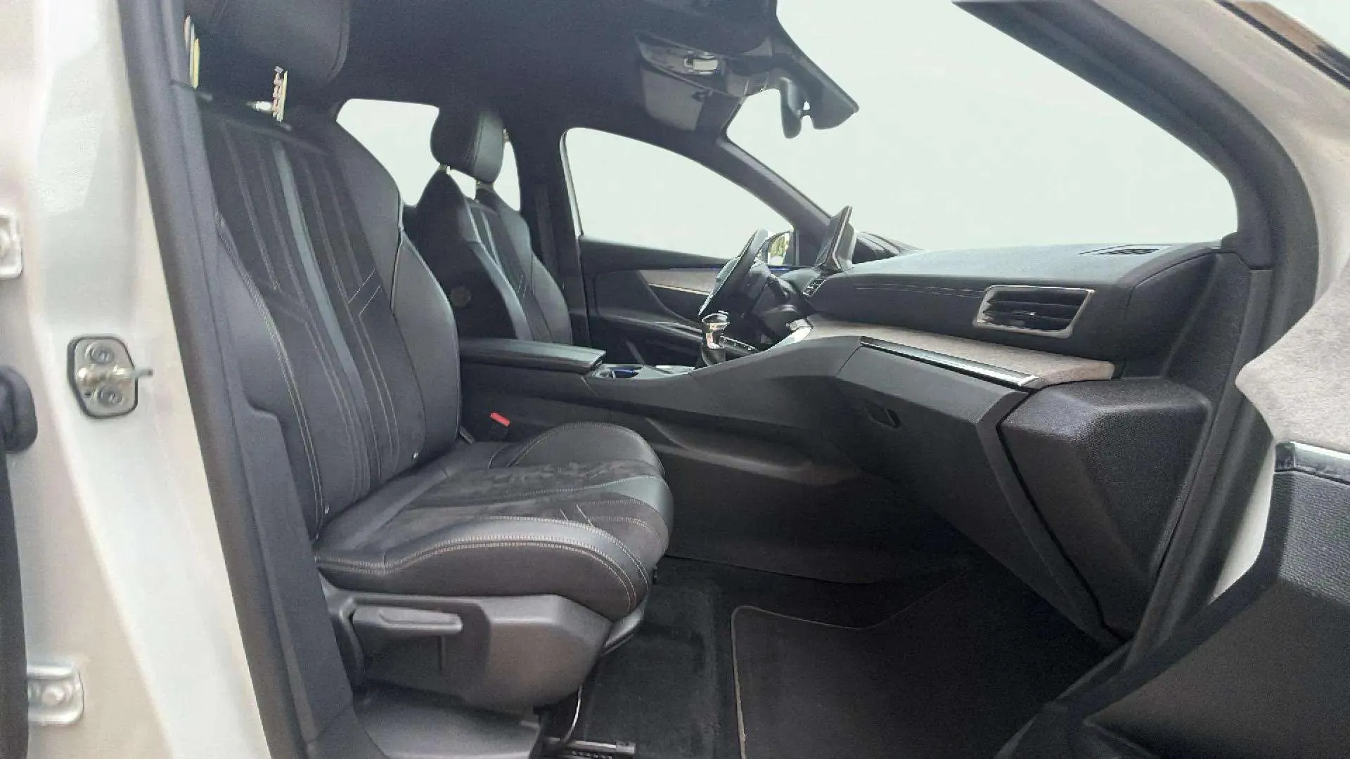 Peugeot 3008 1.2 PureTech Active - foto 11