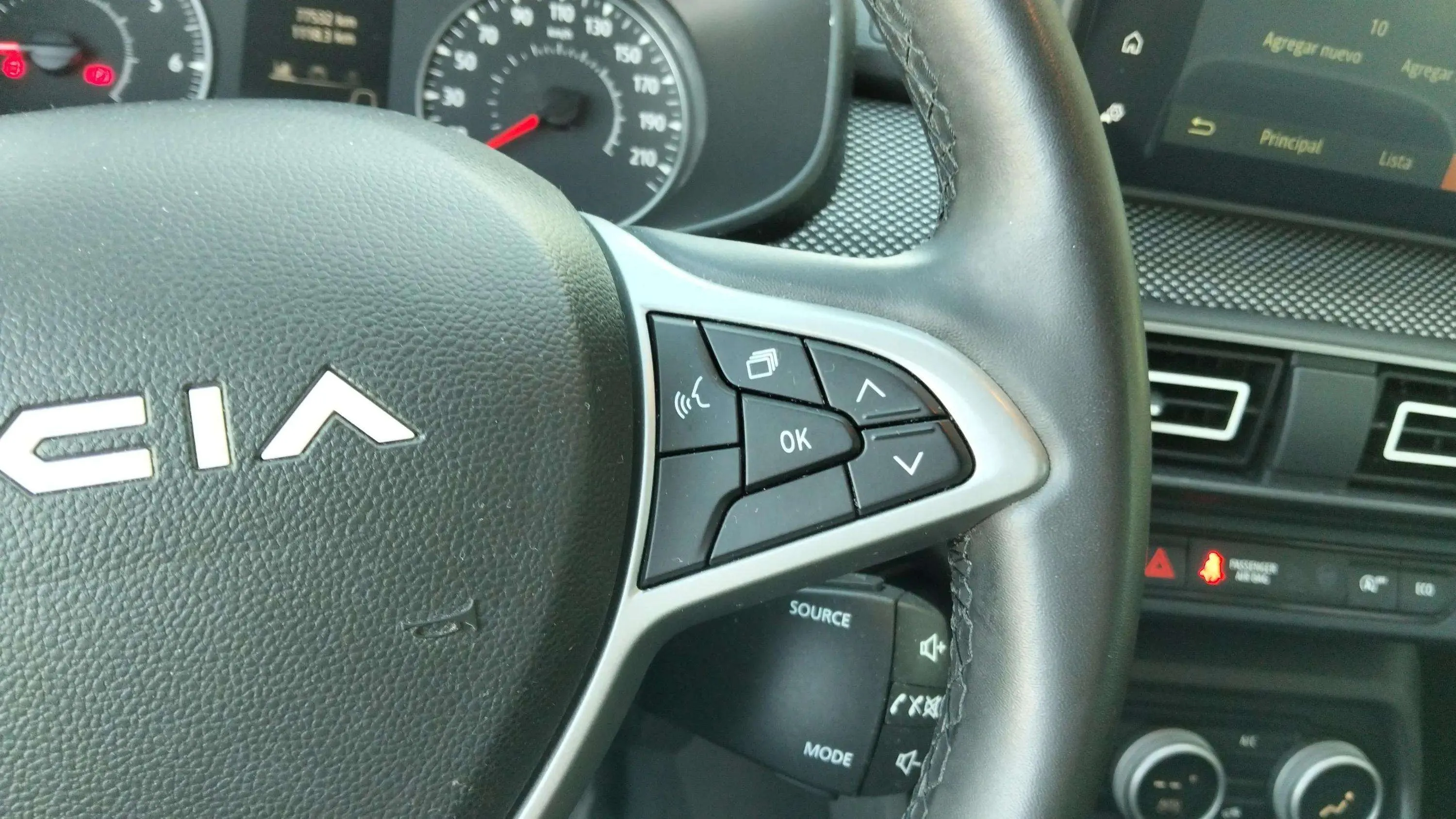Dacia Sandero Essential TCe - foto 14