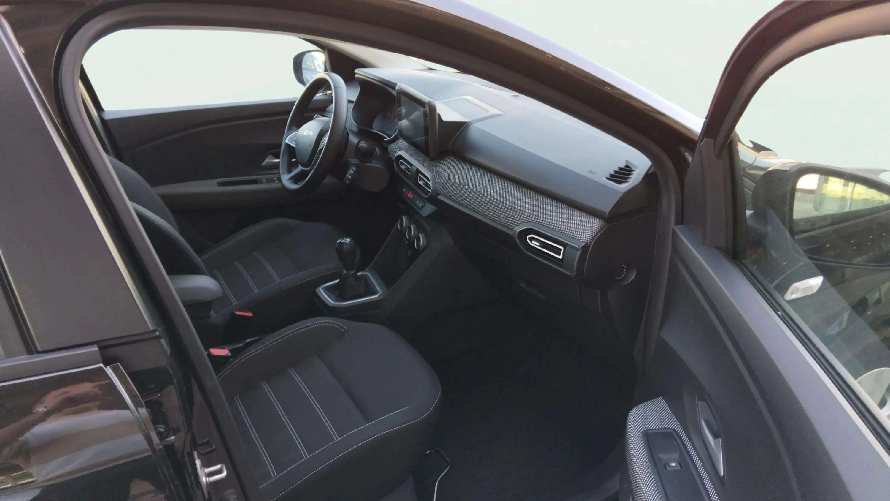 Dacia Sandero Essential TCe - foto 19