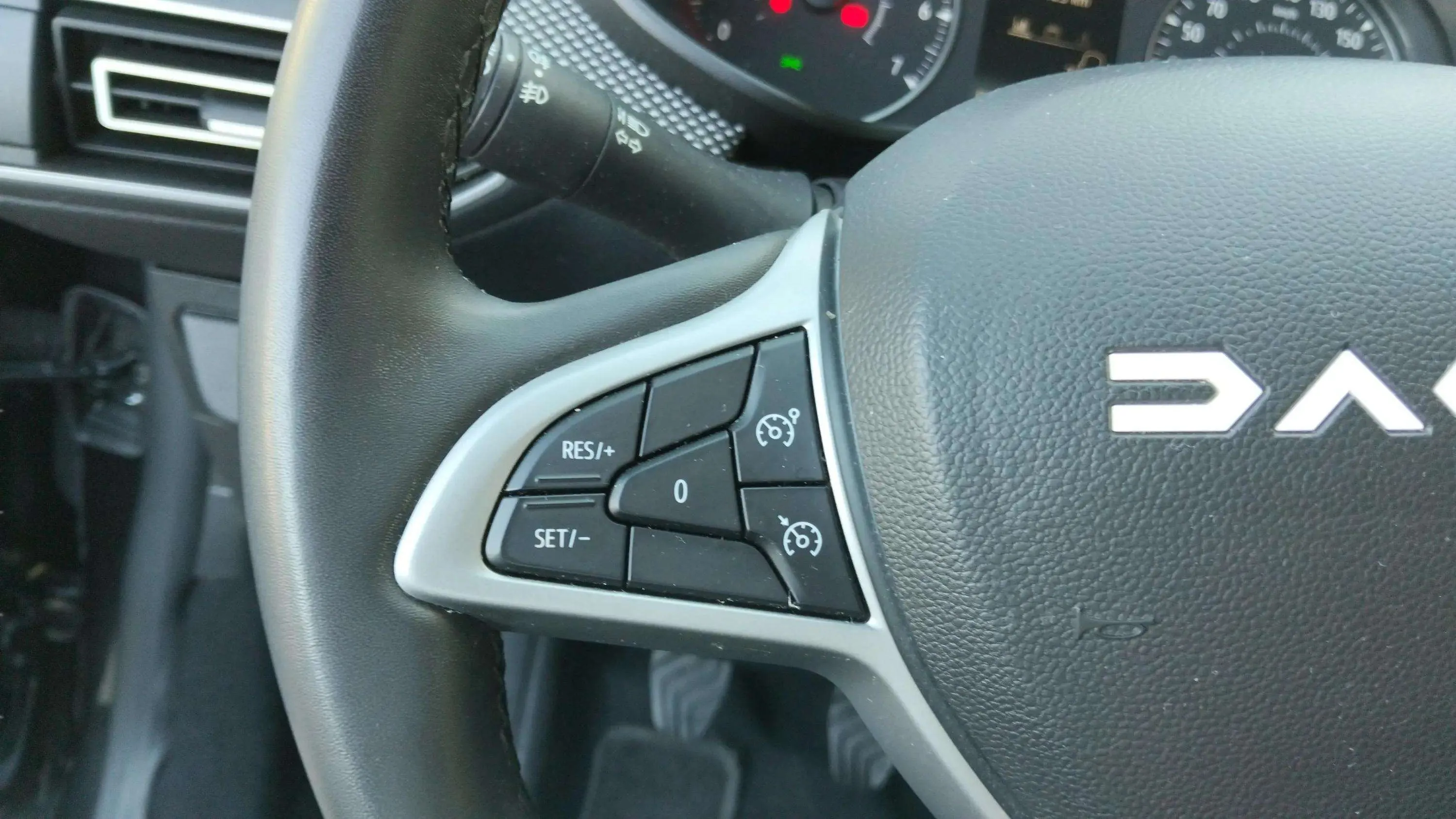 Dacia Sandero Essential TCe - foto 13
