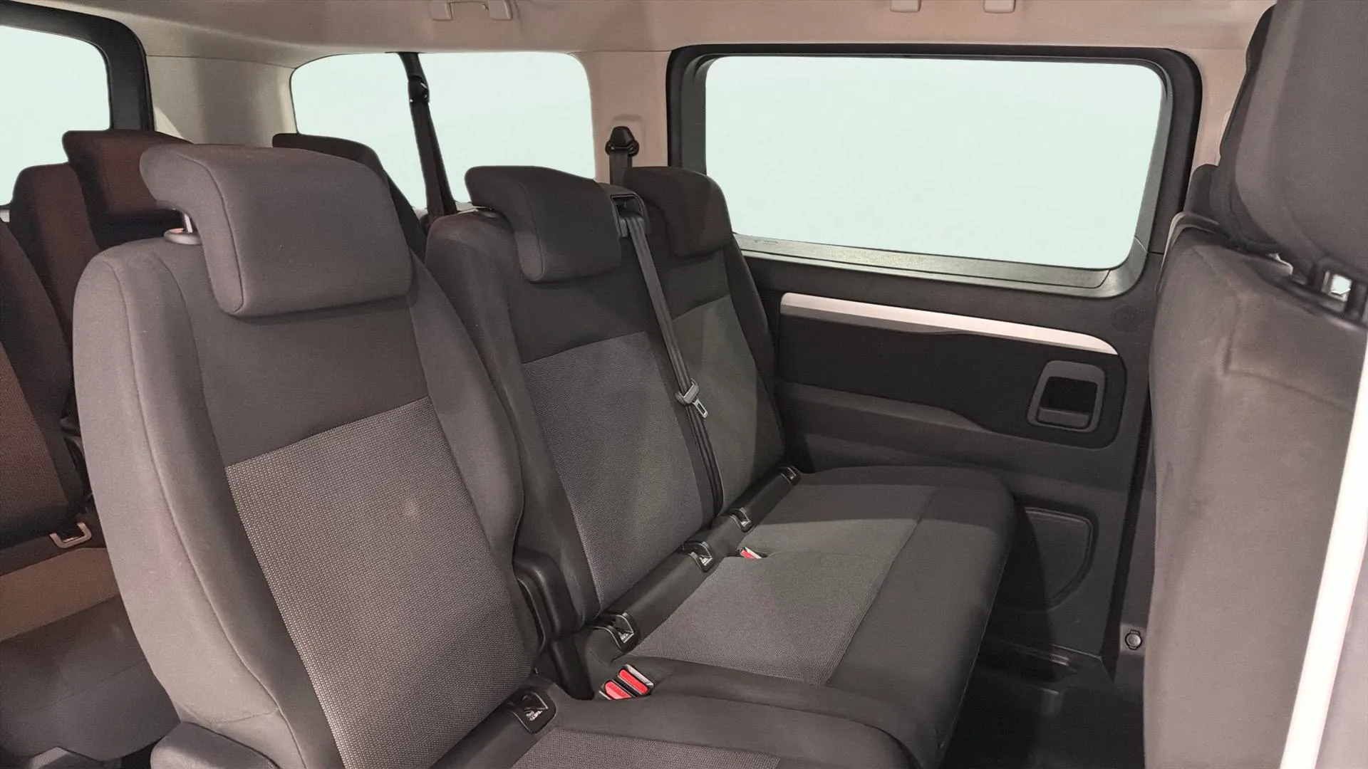 Peugeot Traveller Active BlueHDi 120 Long - foto 14