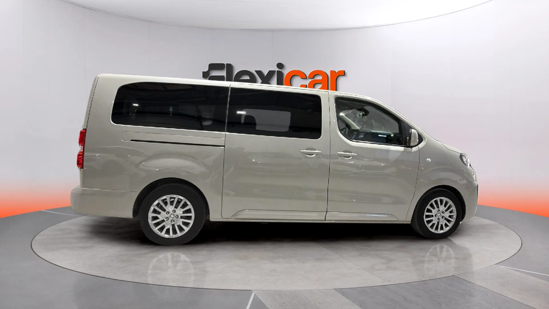 Peugeot Traveller Active BlueHDi 120 Long - foto 8