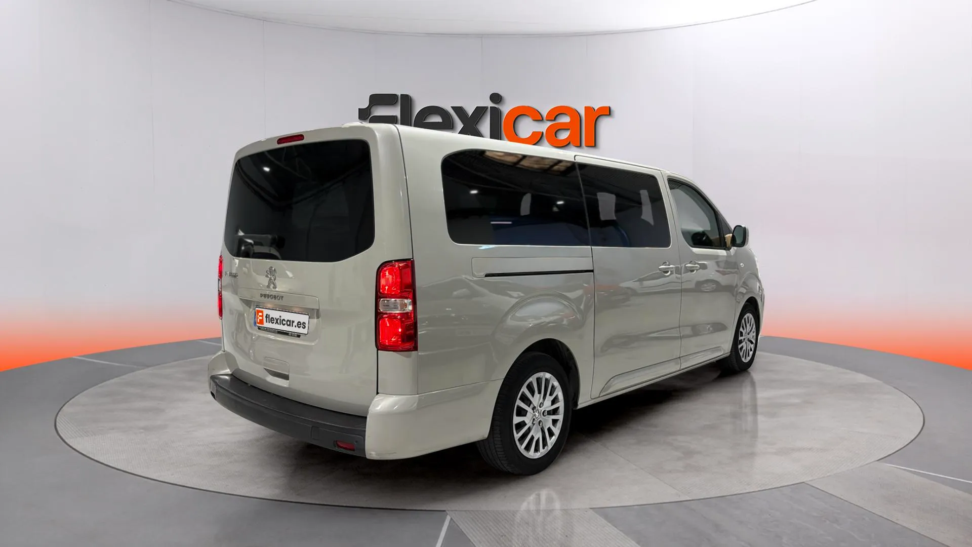 Peugeot Traveller Active BlueHDi 120 Long - foto 7