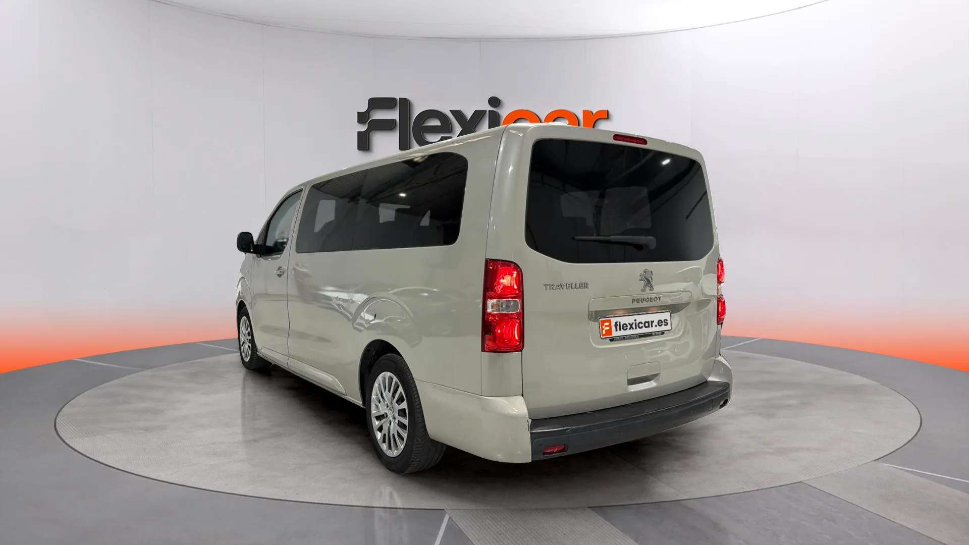 Peugeot Traveller Active BlueHDi 120 Long - foto 5