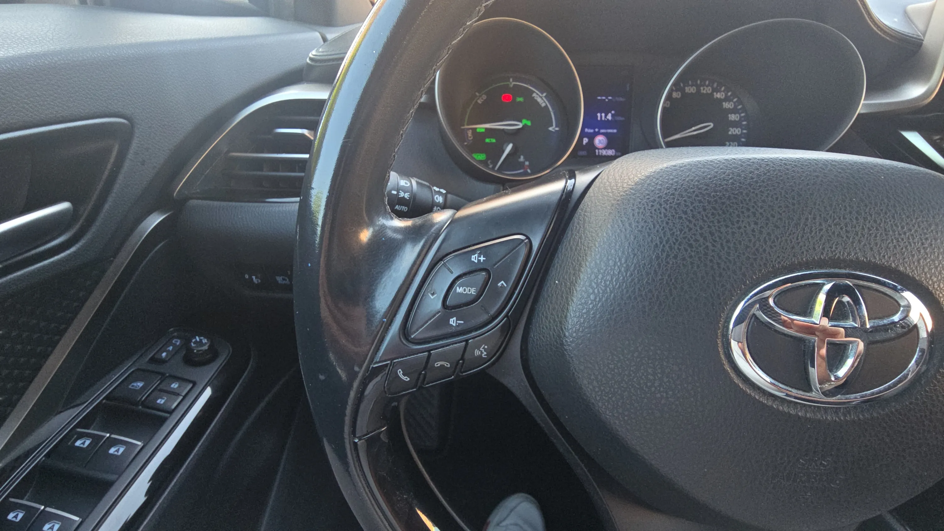 Toyota C-HR 1.8 125H Advance - foto 20