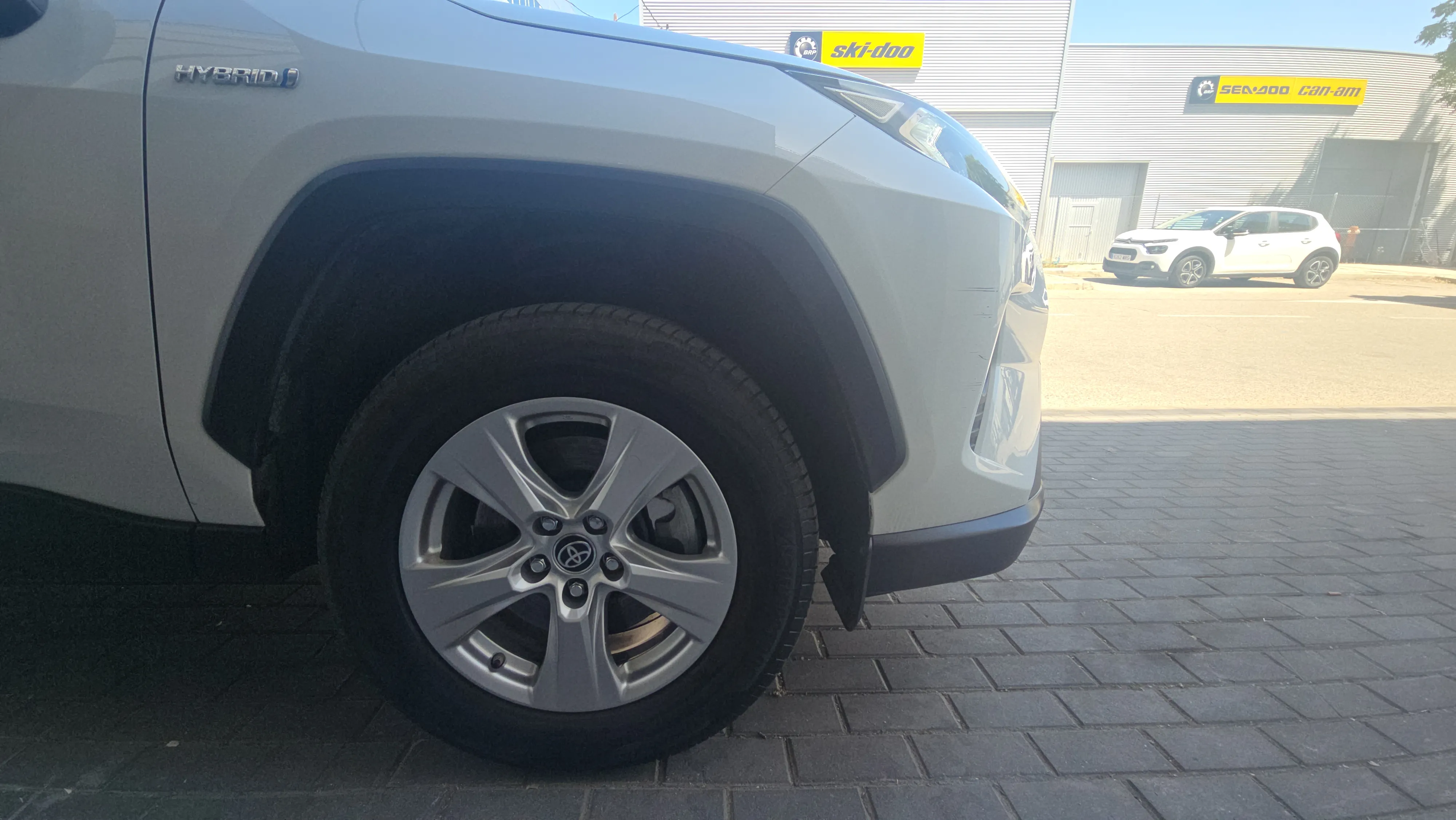 Toyota RAV4 2.5l 220H Business - foto 14
