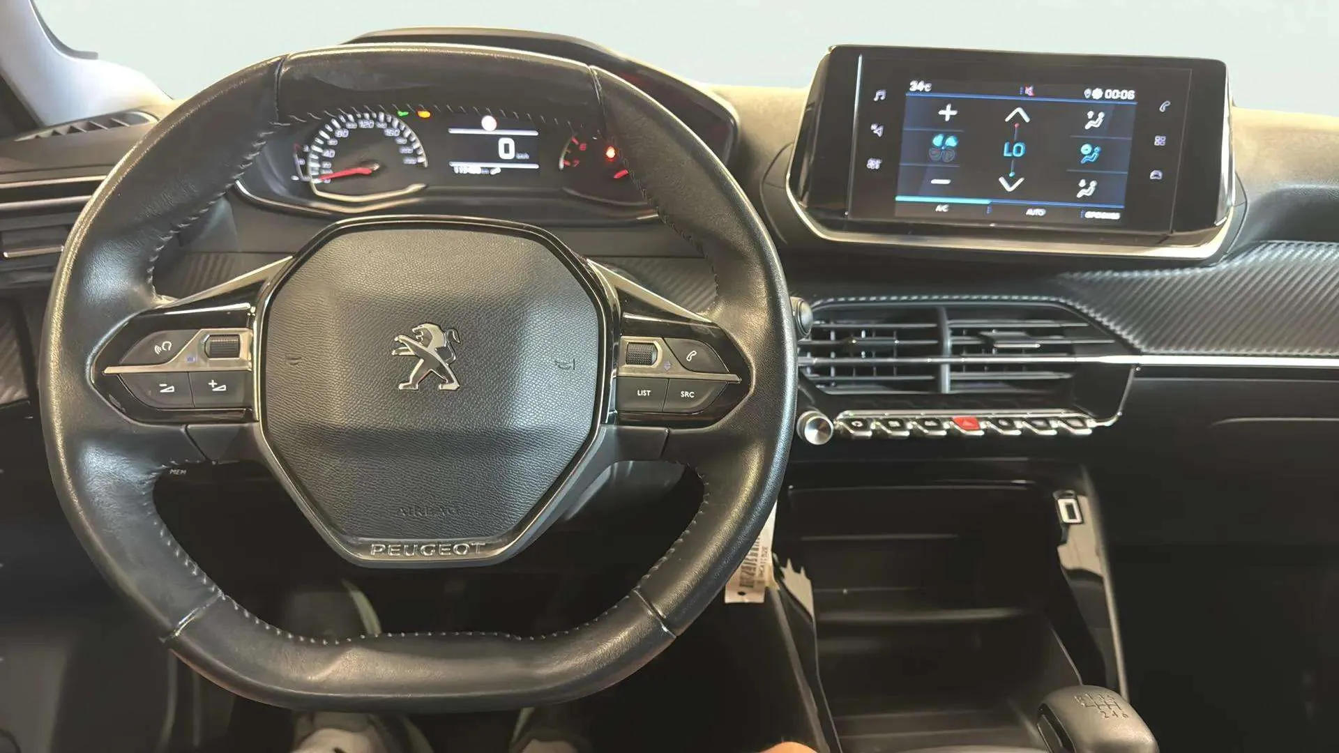 Peugeot 2008 Active BlueHDi 100 BVM6 - foto 11