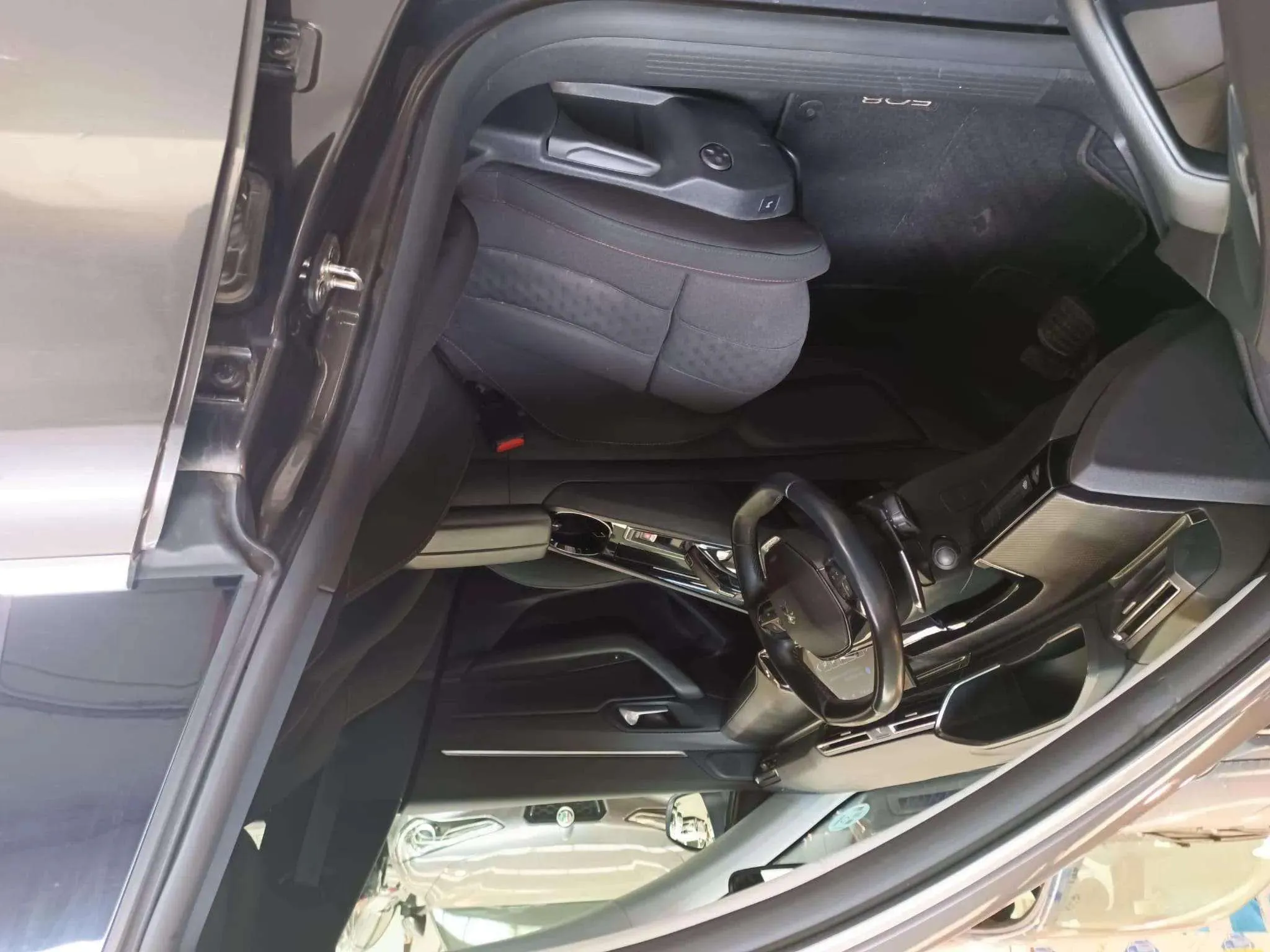 Peugeot 508 Business Line BlueHDi 130 EAT8 - foto 12