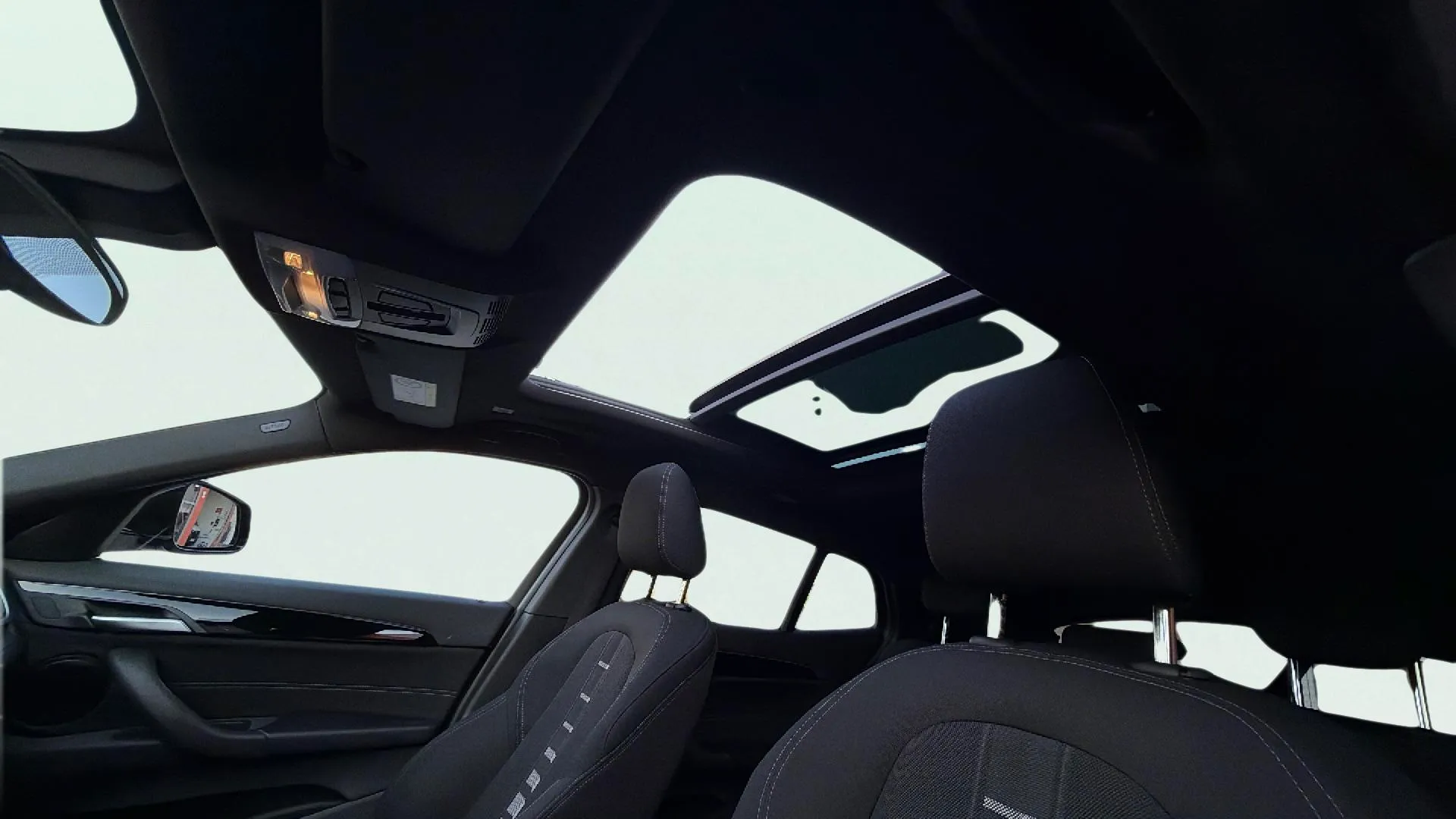 BMW X2 sDrive18i - foto 24