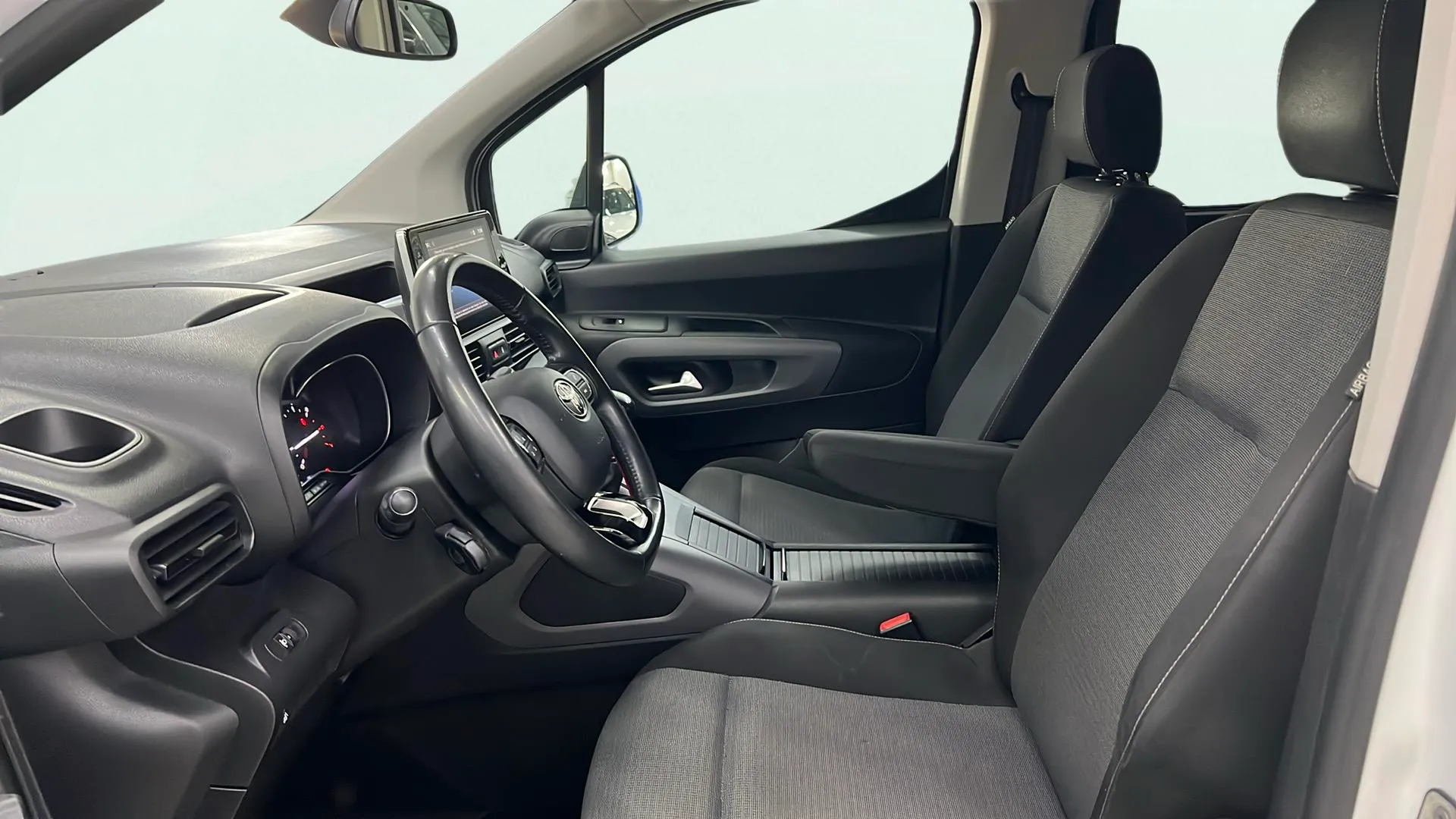 Toyota Proace City 1.2 Family Active L1 - foto 10