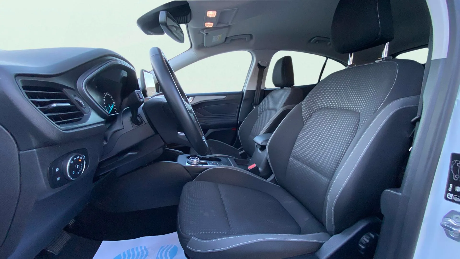 Ford Focus 1.5 EcoBlue Active X - foto 23