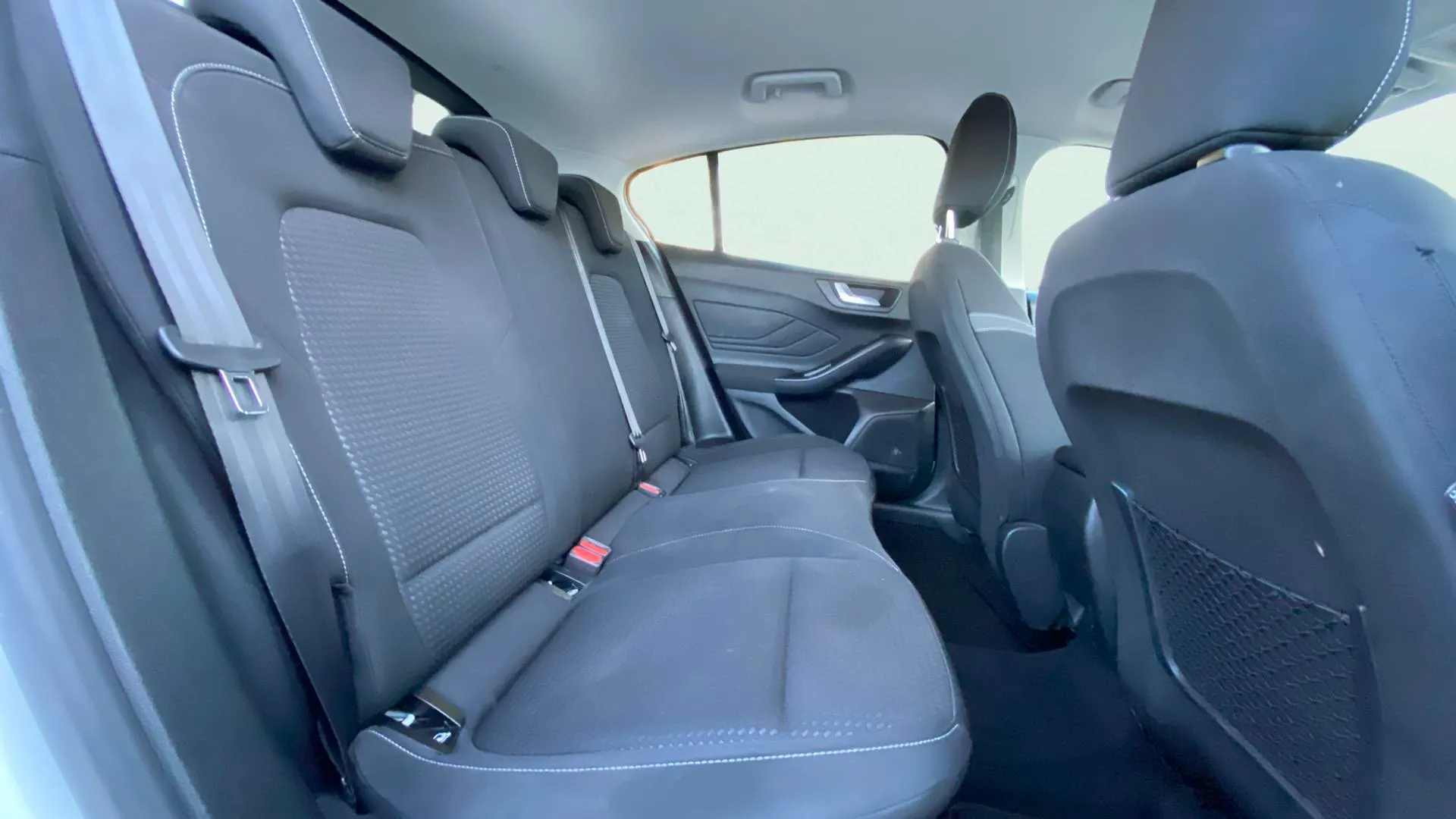 Ford Focus 1.5 EcoBlue Active X - foto 33