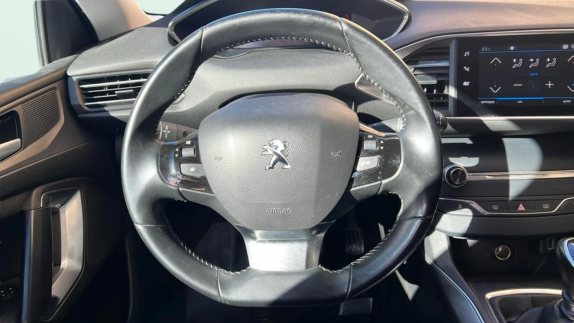 Peugeot 308 SW Allure PureTech 130 - foto 11