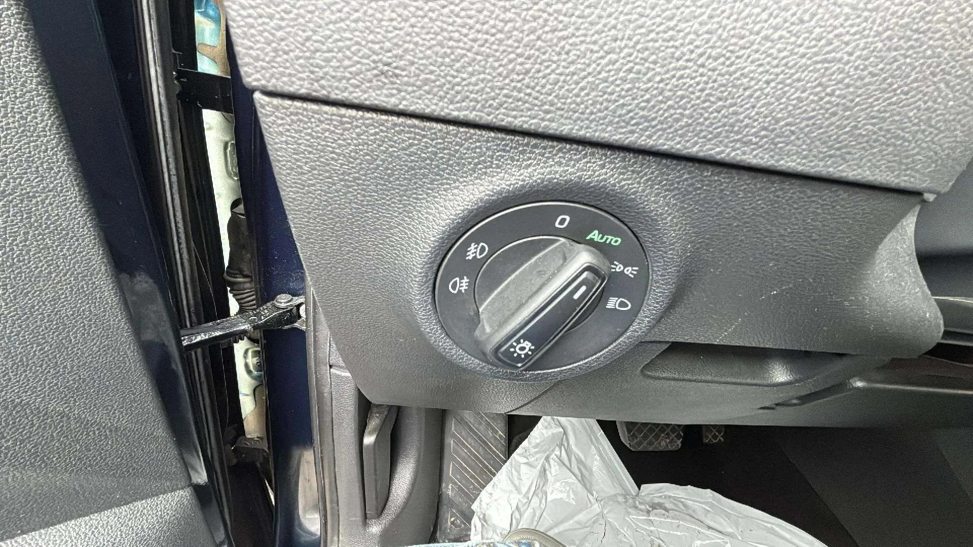 Škoda Karoq 1.6 TDI DSG Ambition - foto 26