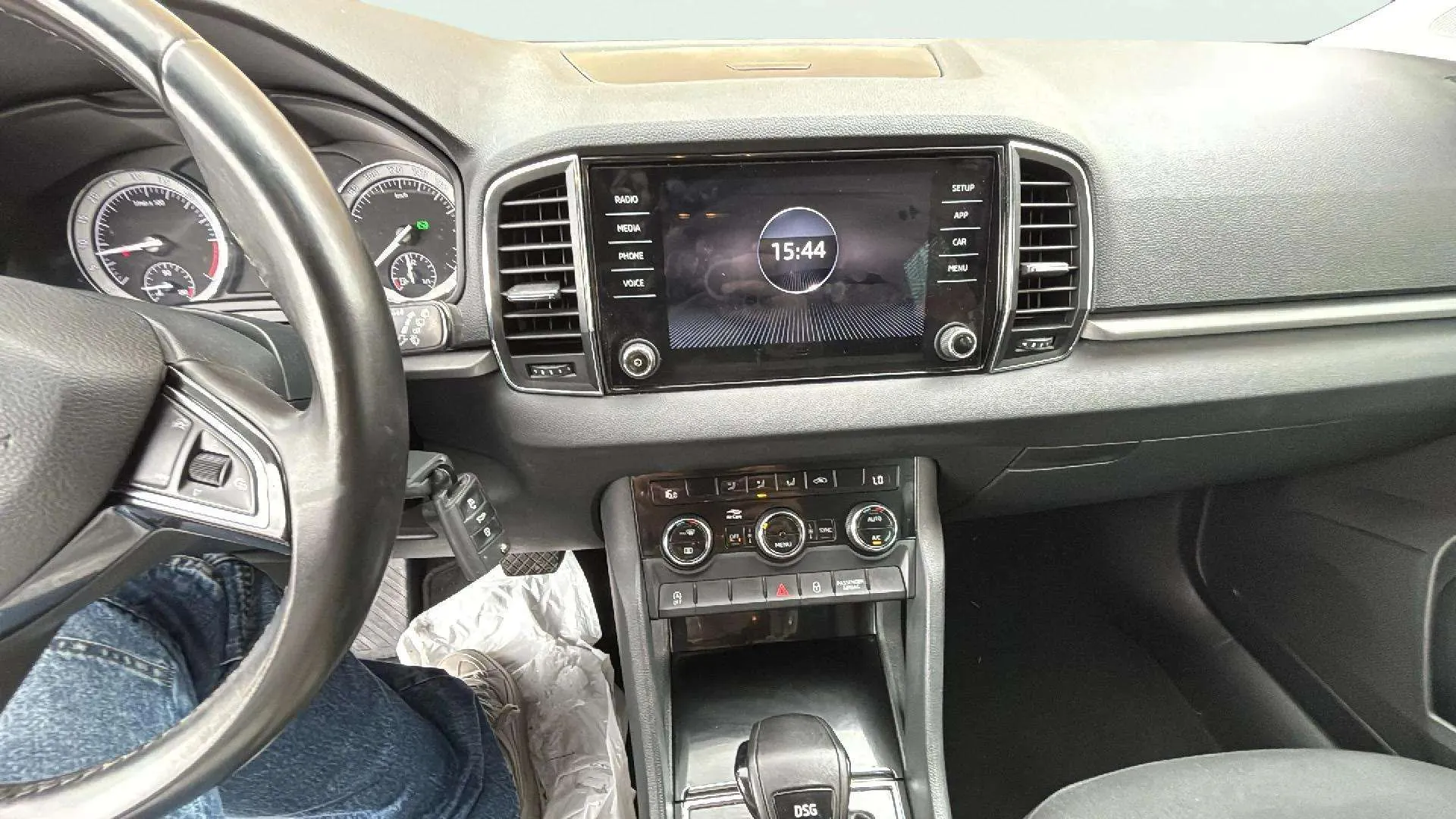Škoda Karoq 1.6 TDI DSG Ambition - foto 18