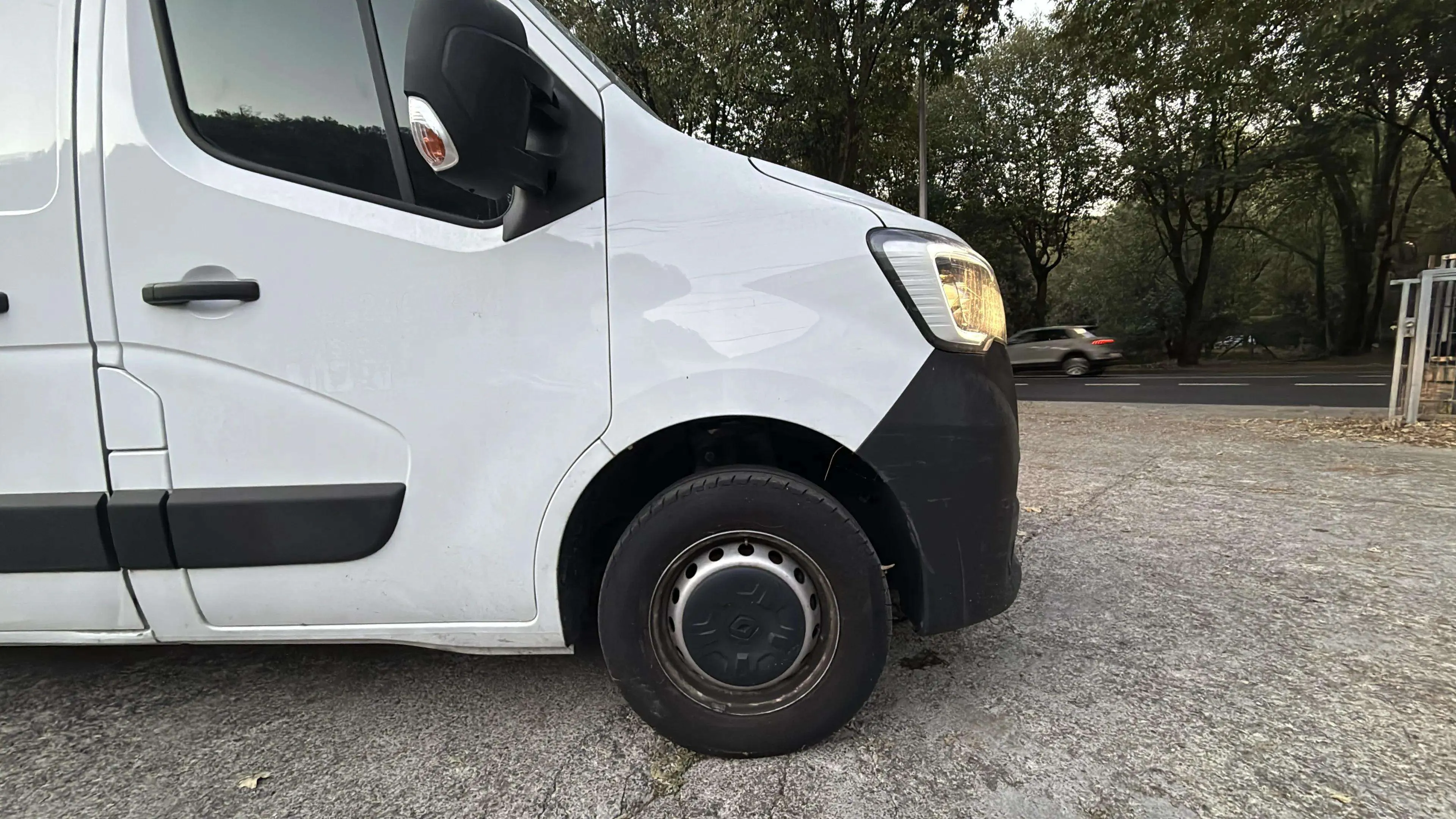 Renault Master Furgón T L2H2 3500 B dCi E - foto 10