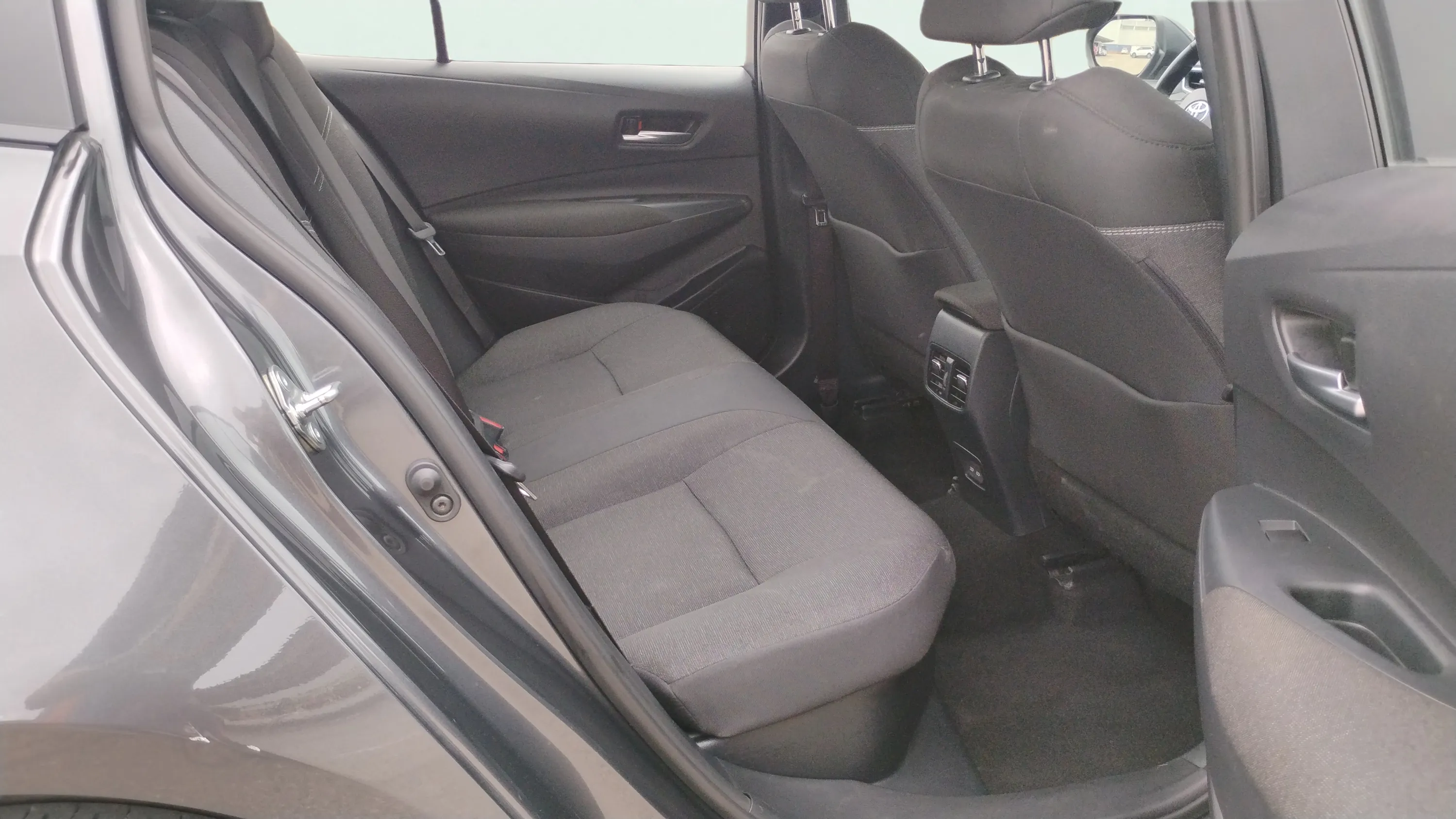 Toyota Corolla 140H Active Plus - foto 17