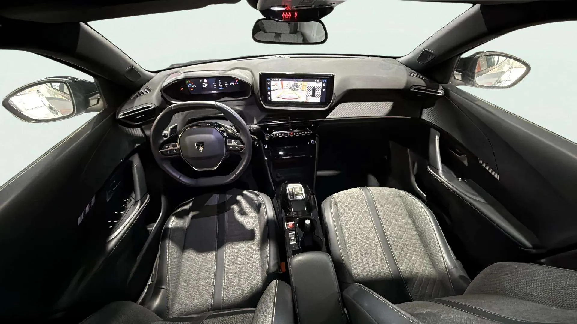 Peugeot 2008 Allure PureTech 130 EAT8 - foto 9