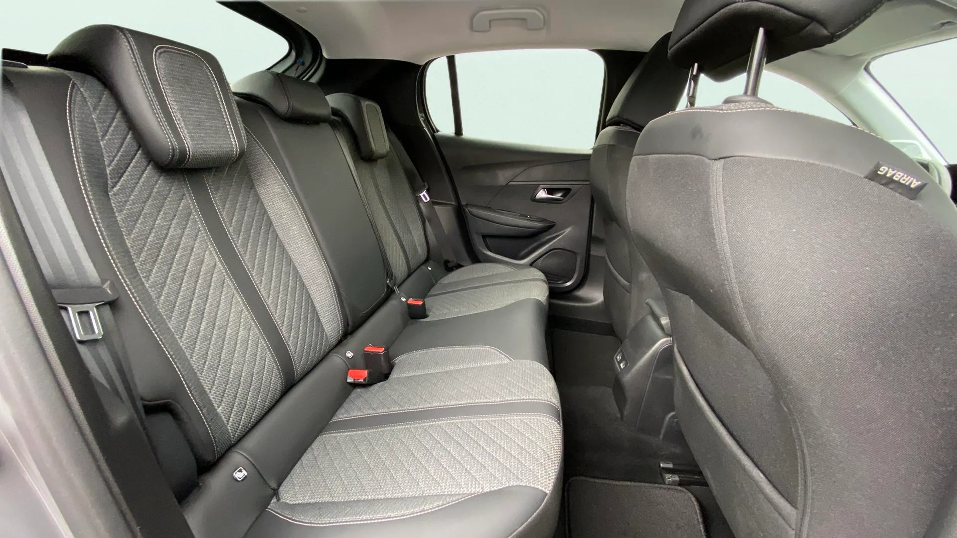 Peugeot 208 Allure Gasolina 100 - foto 12
