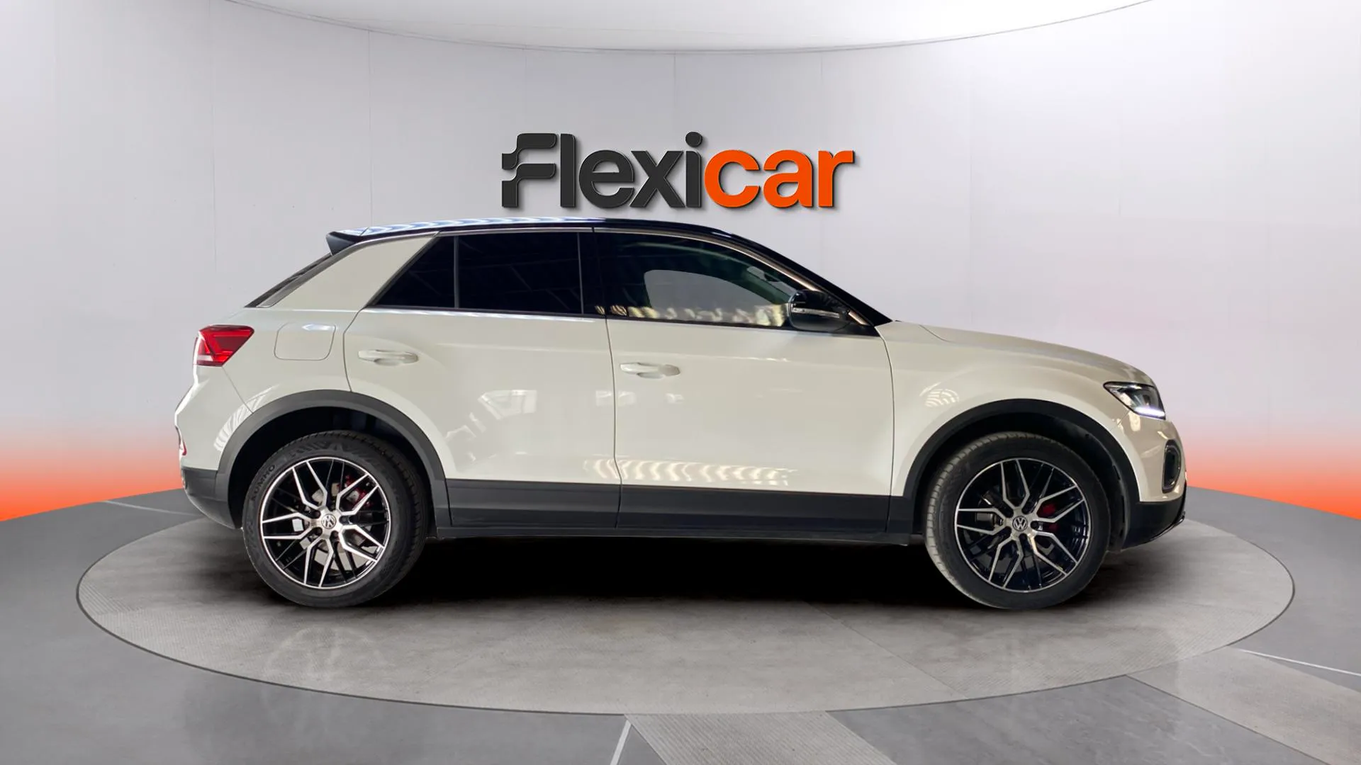 Volkswagen T-Roc 2.0 TDI - foto 3