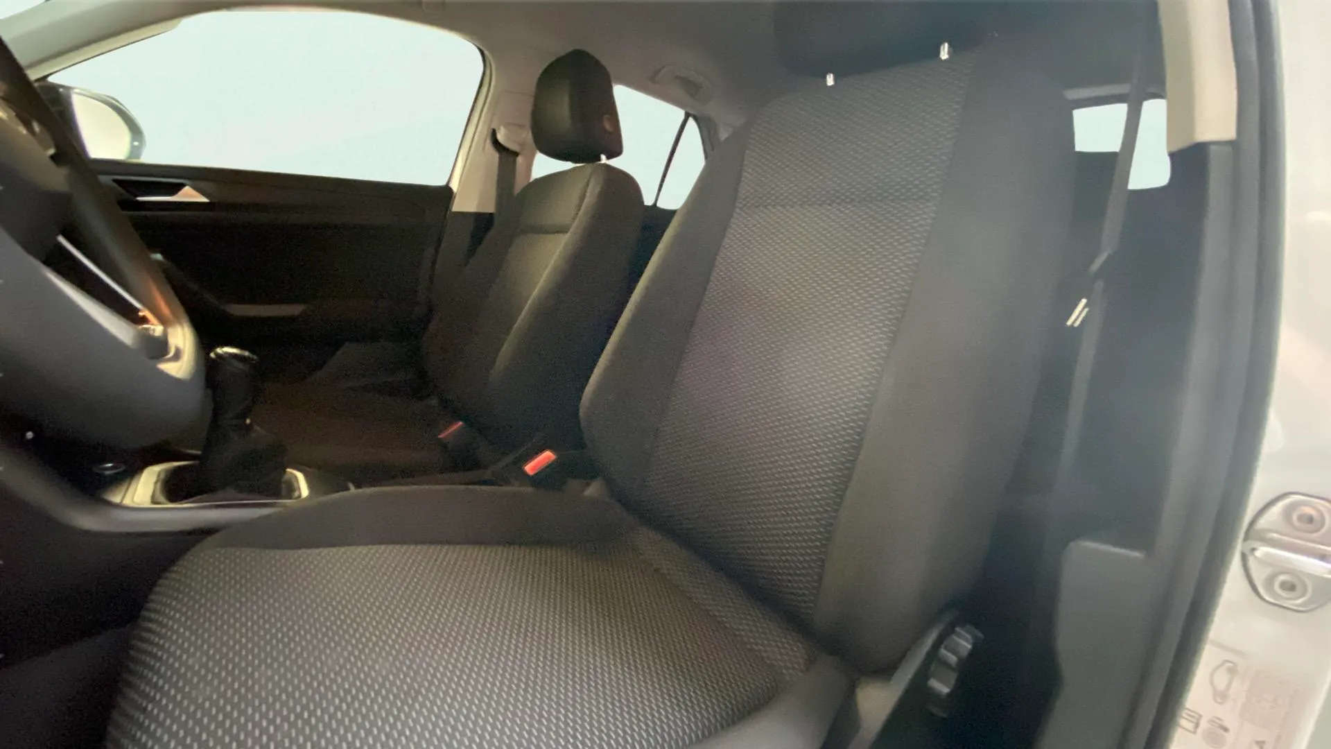 Volkswagen T-Roc 2.0 TDI - foto 10